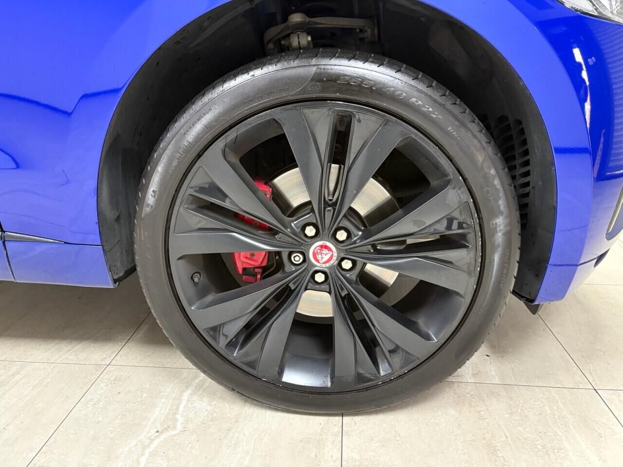 Jaguar F-Pace view 10