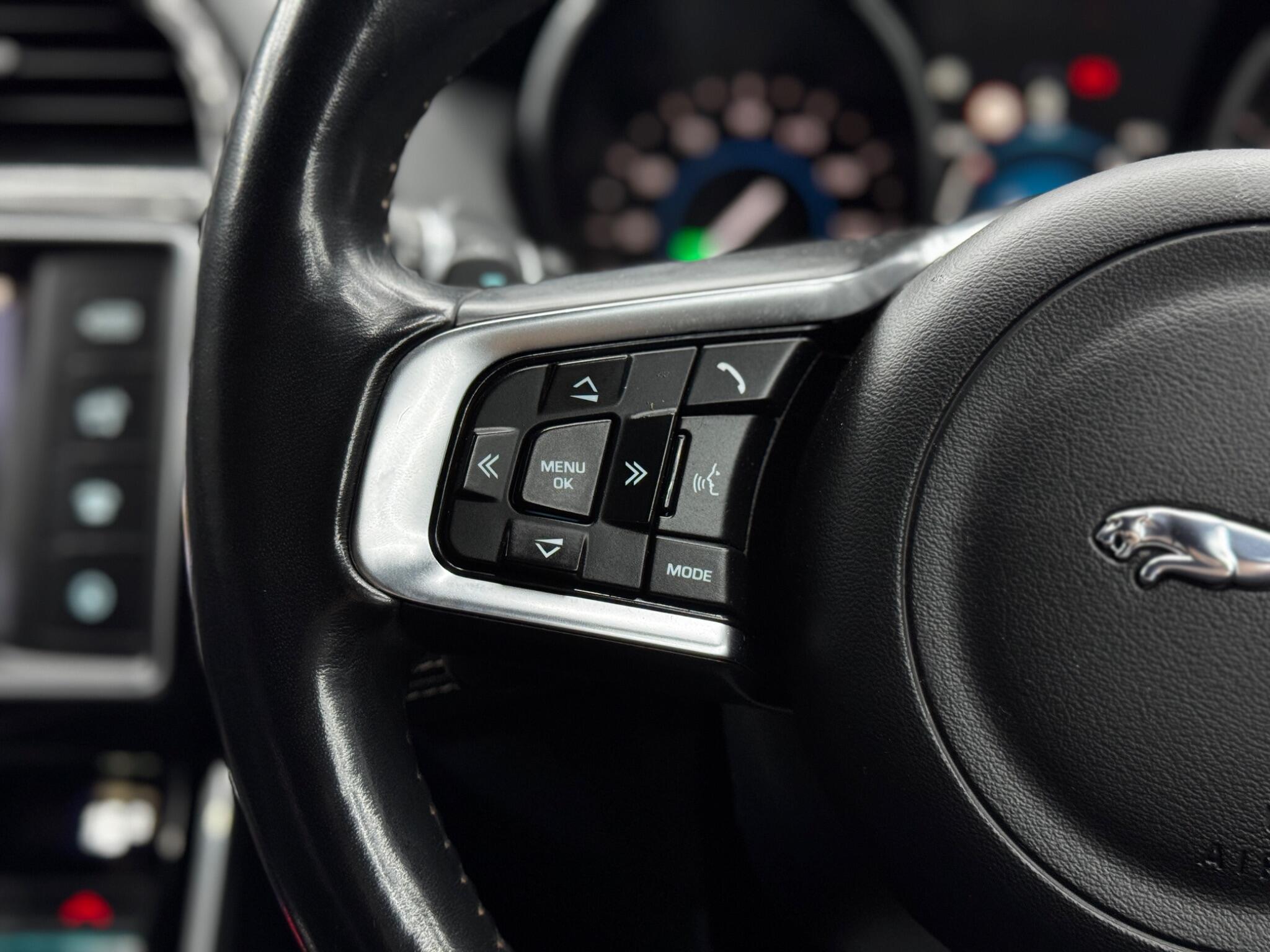 Jaguar XE view 20