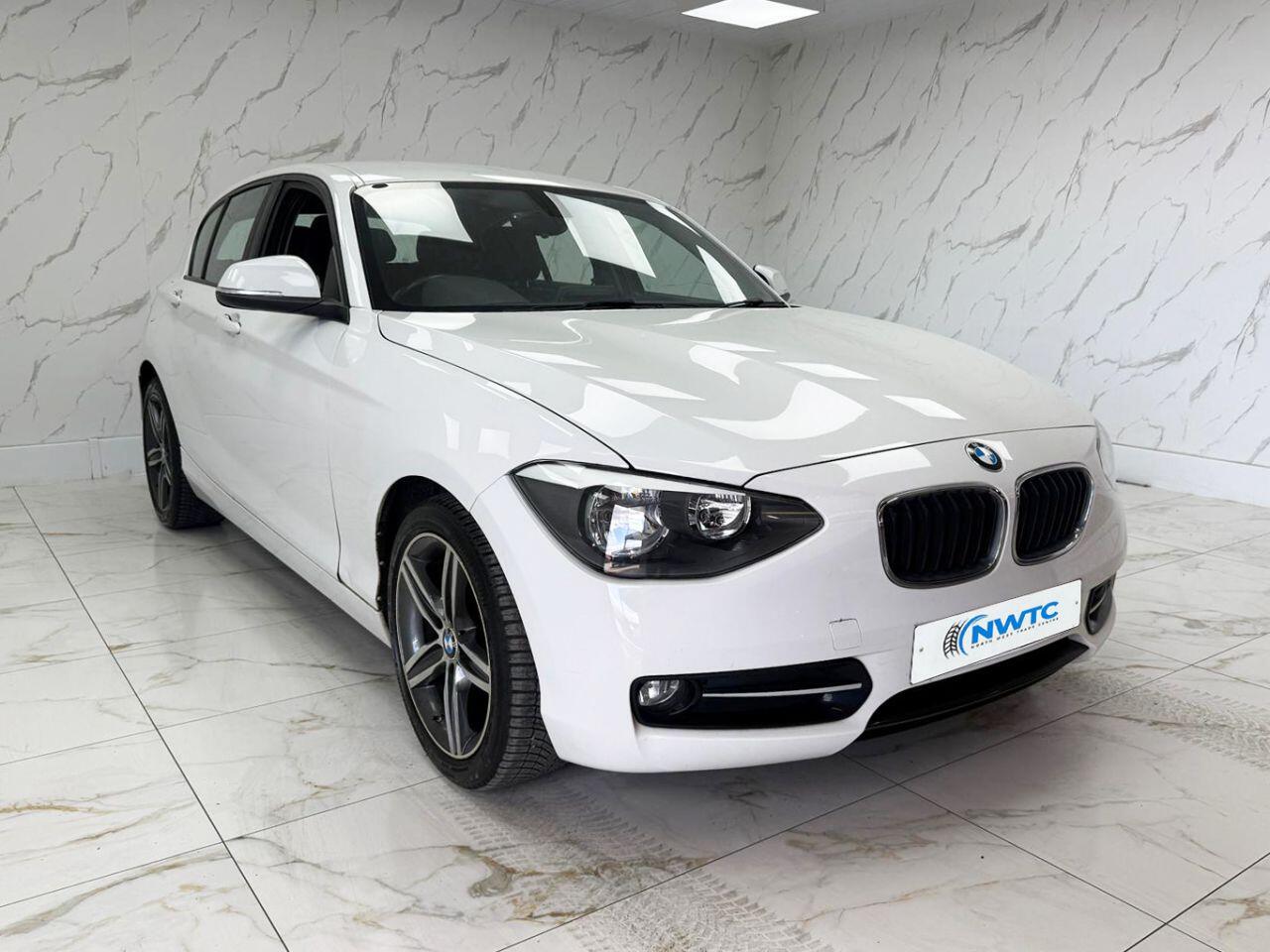 BMW 1 Series view 3