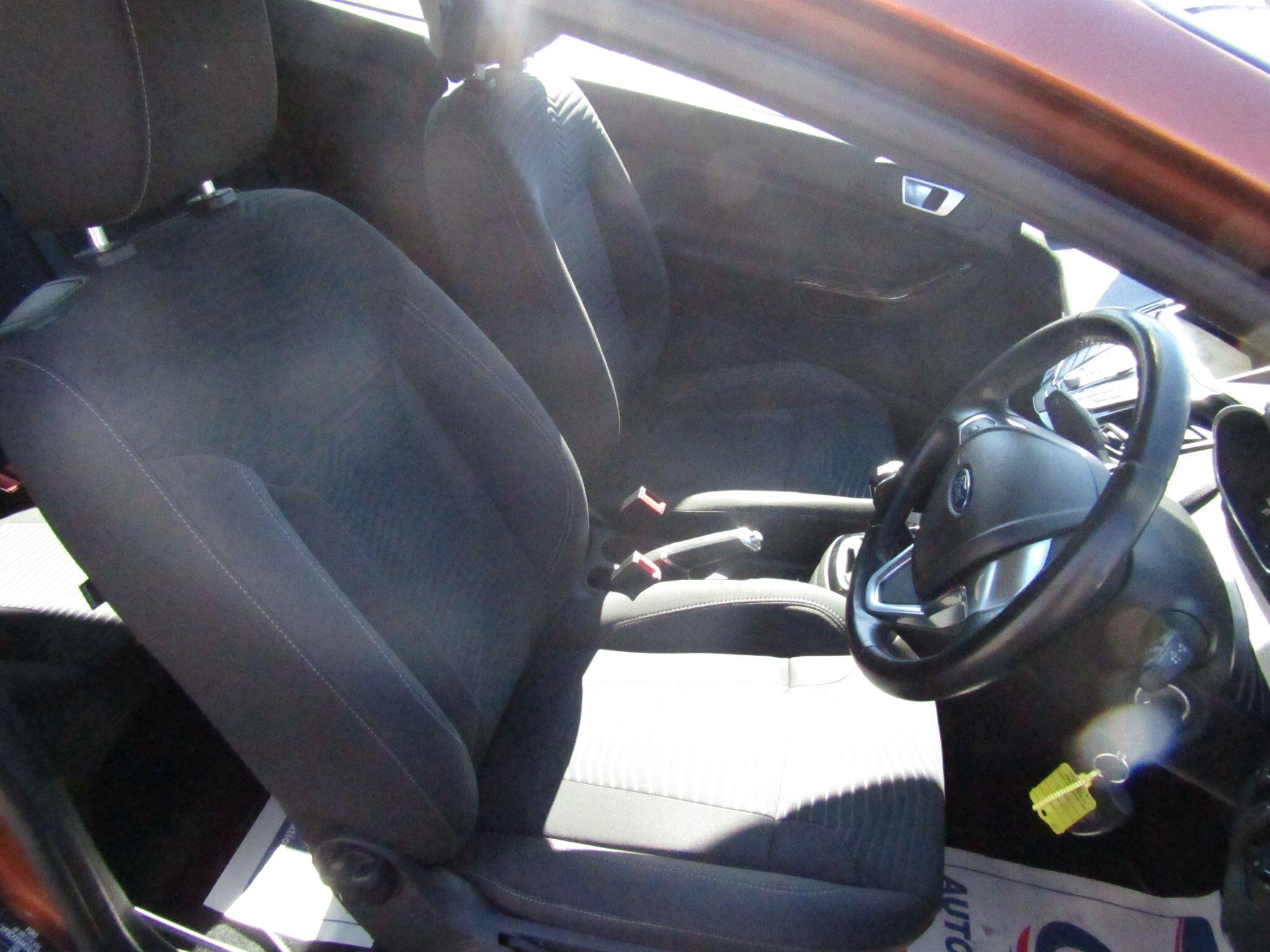 Ford Fiesta view 14