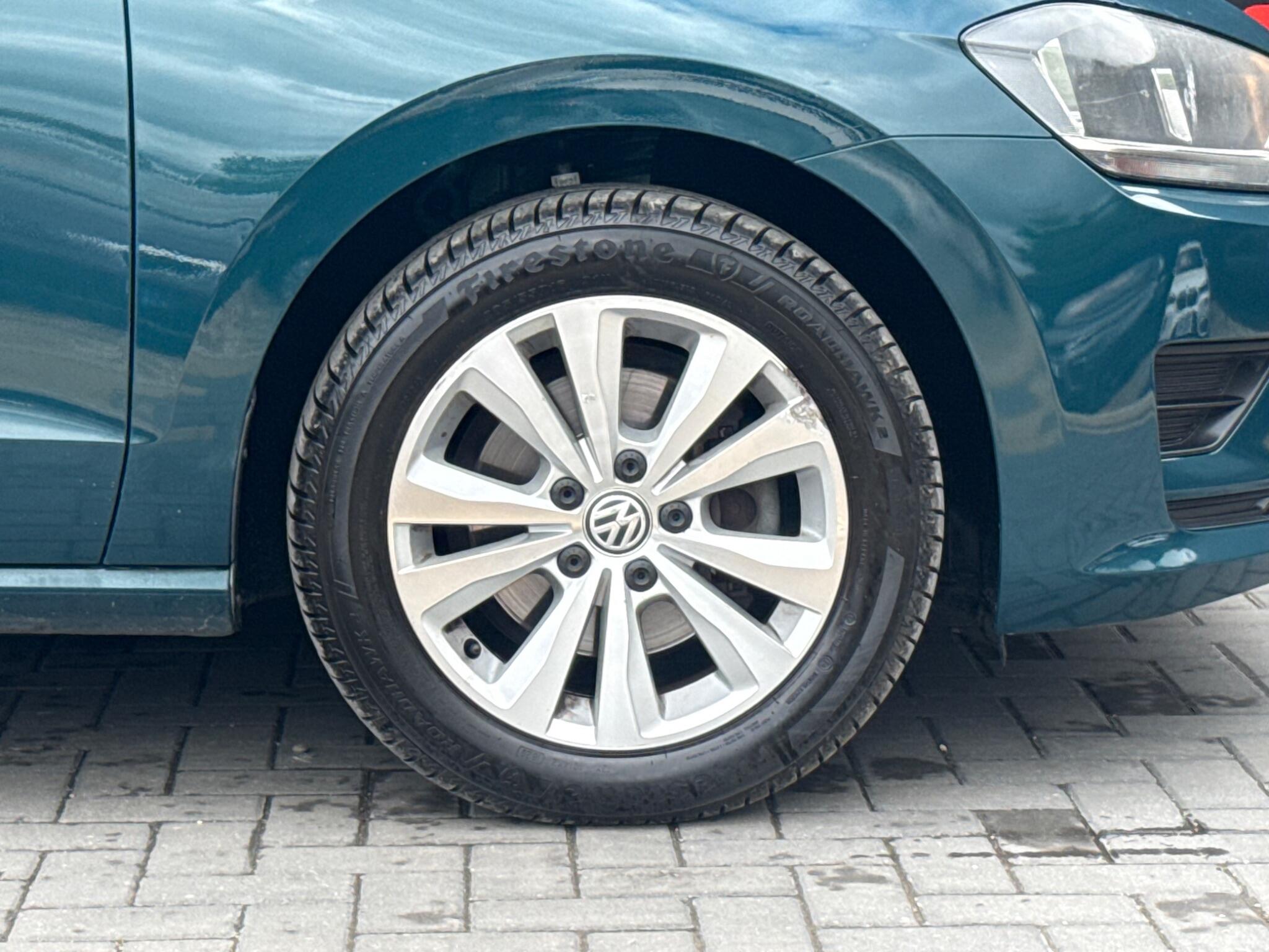 Volkswagen Golf Sportsvan view 10