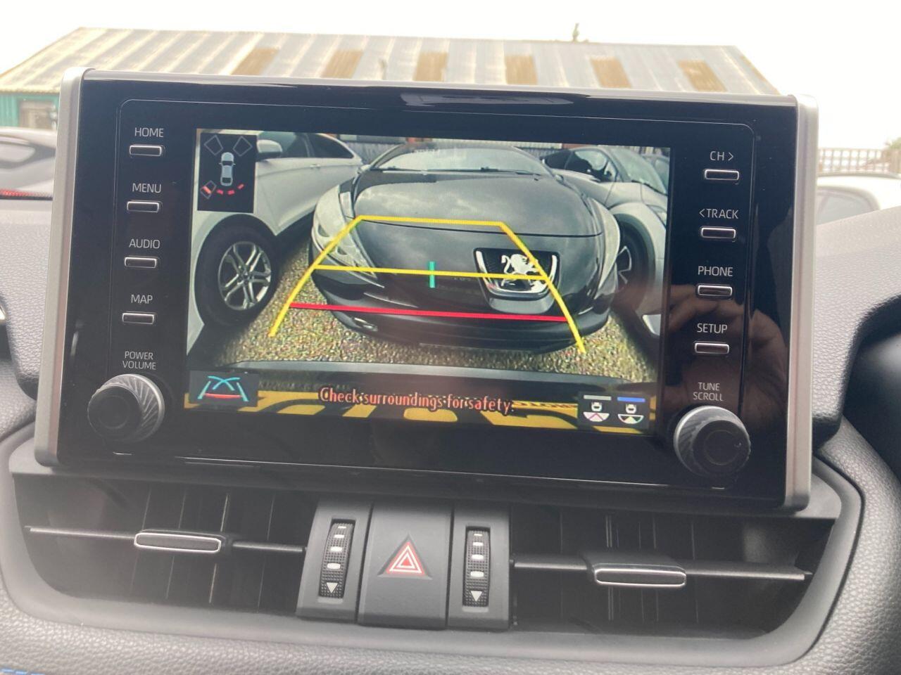 Toyota RAV4 view 8