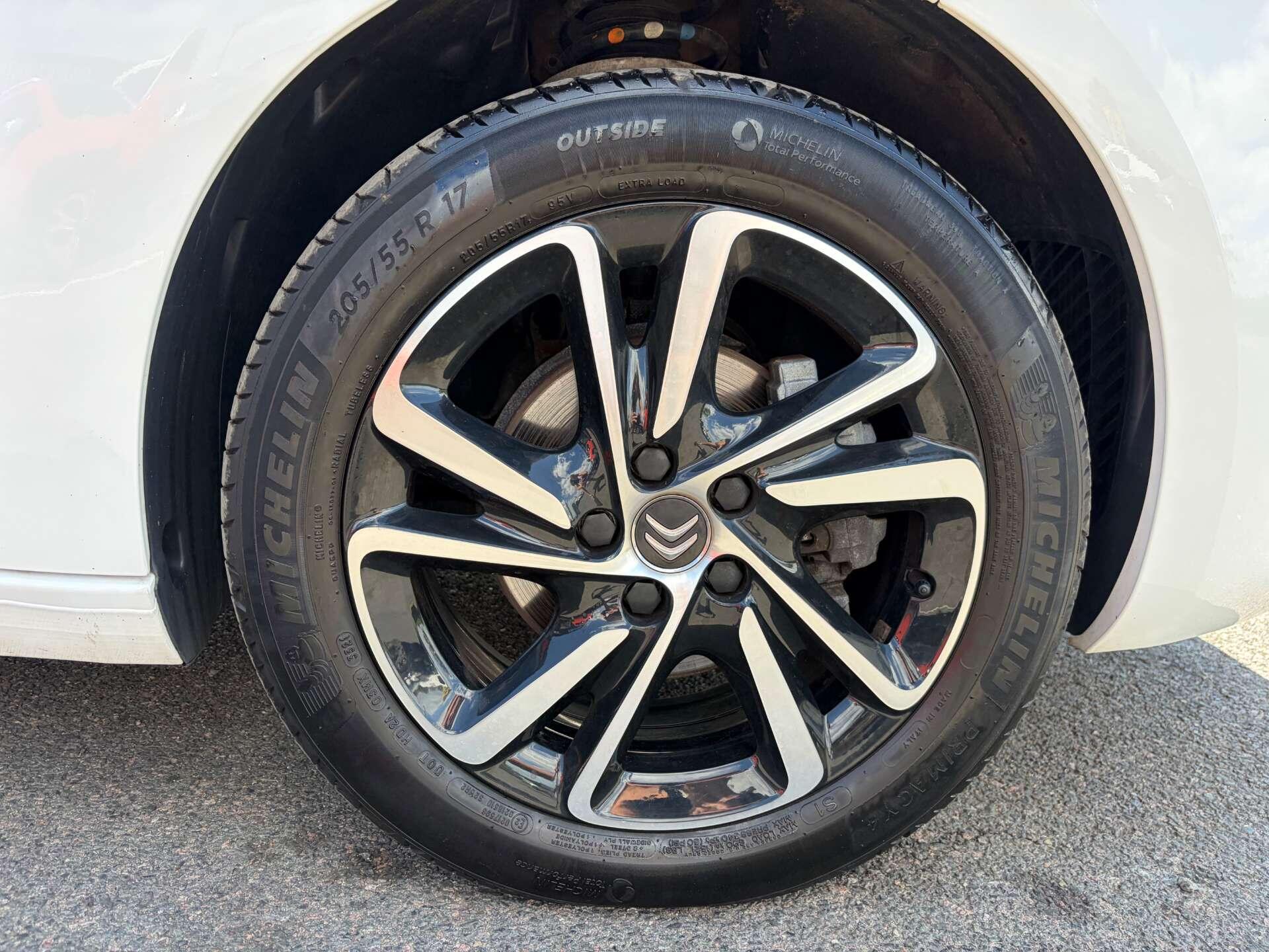 Citroen Grand C4 Spacetourer view 13