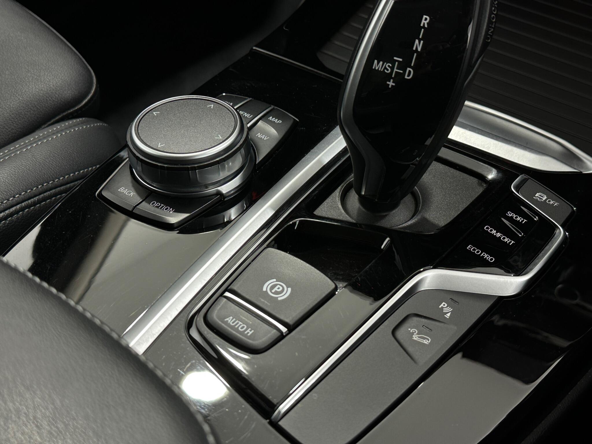 BMW X3 view 21