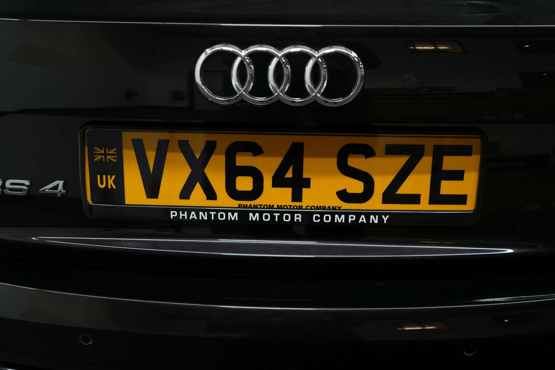 Audi RS4 view 47
