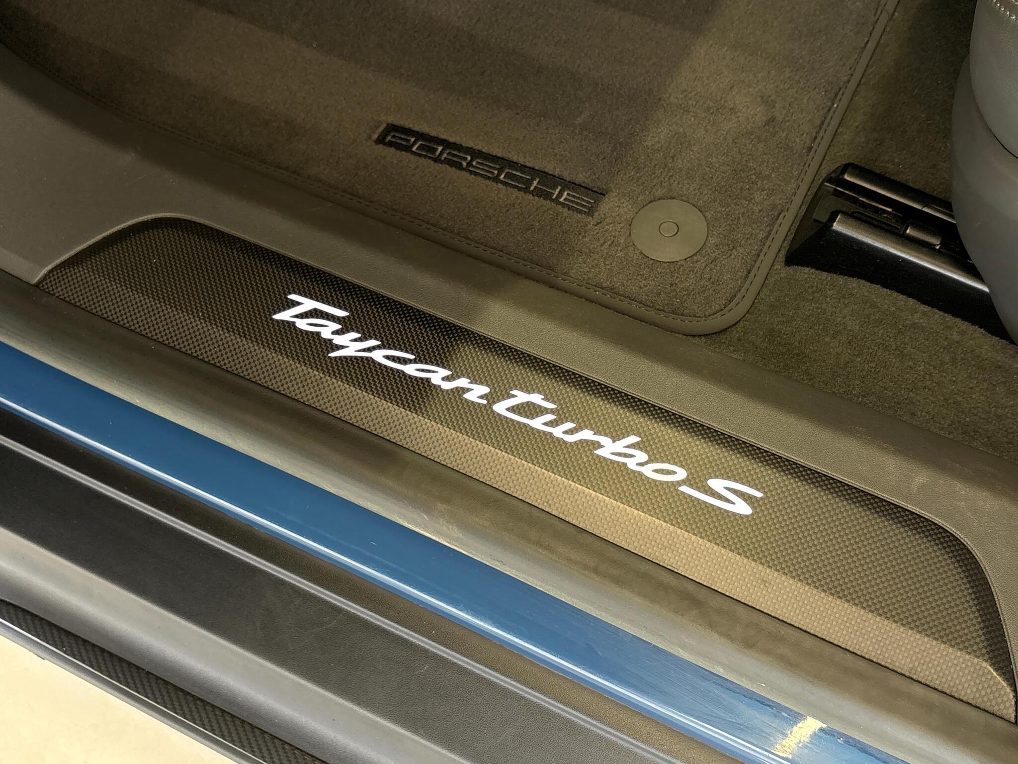 Porsche Taycan view 30