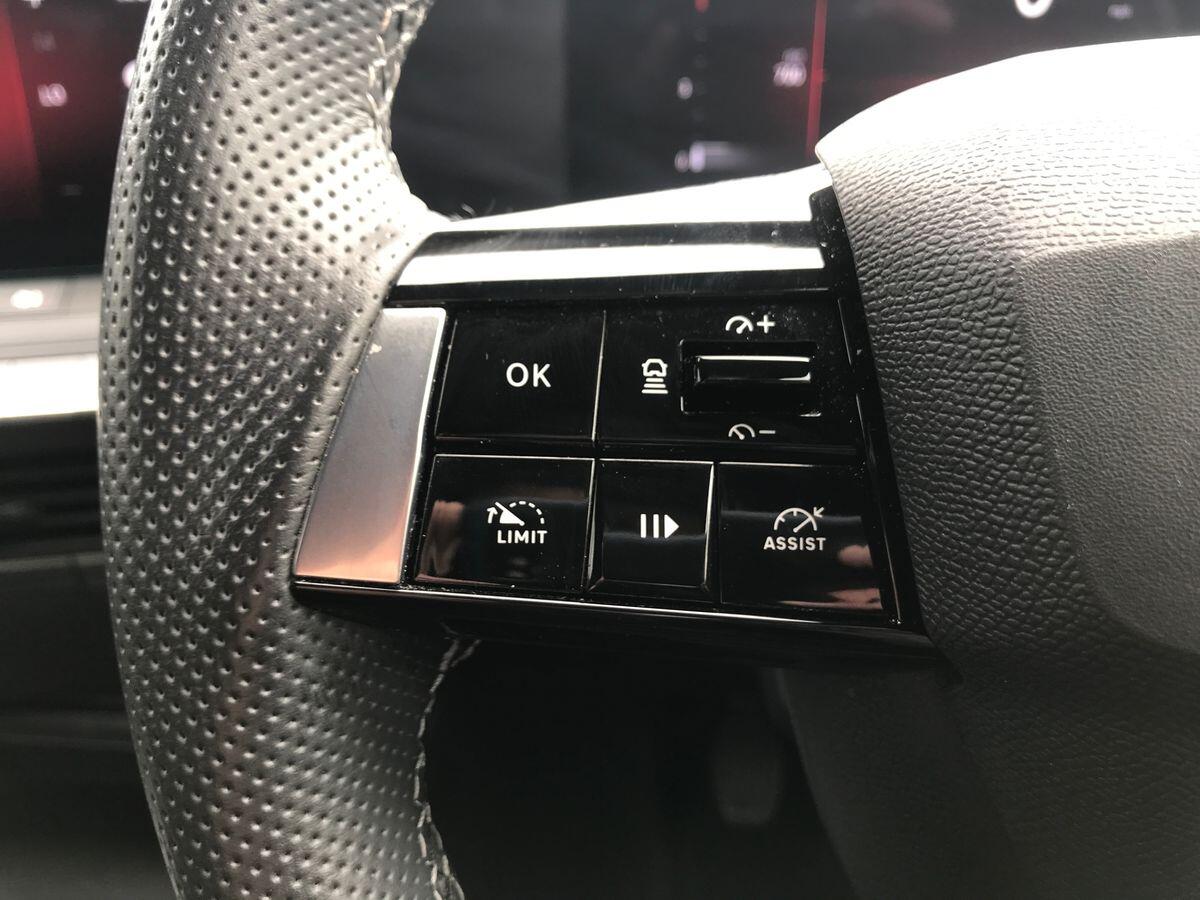 Vauxhall Astra view 24