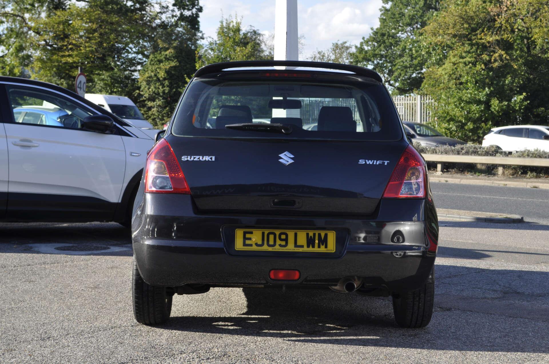 Suzuki Swift view 2
