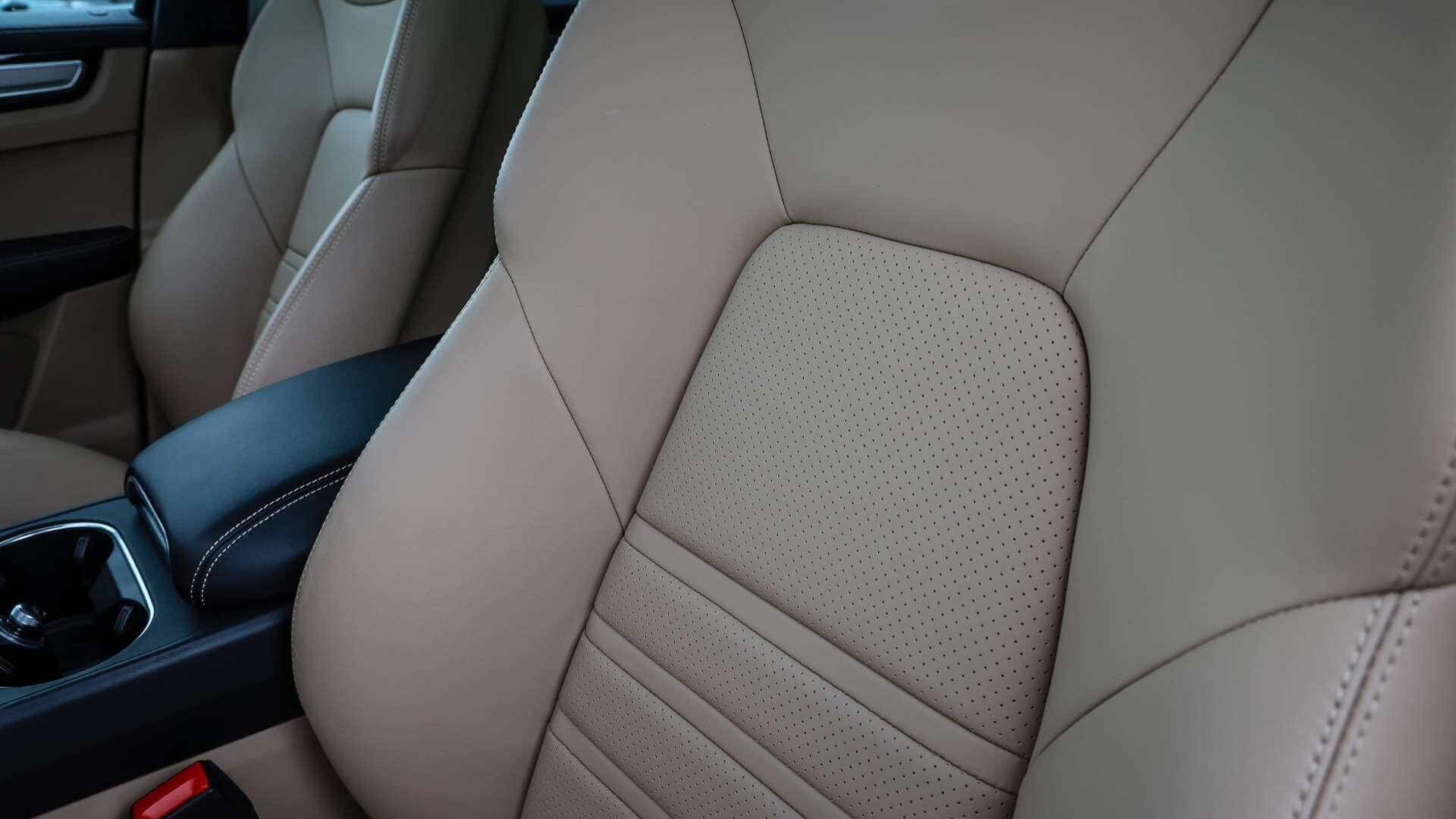Porsche Cayenne view 15