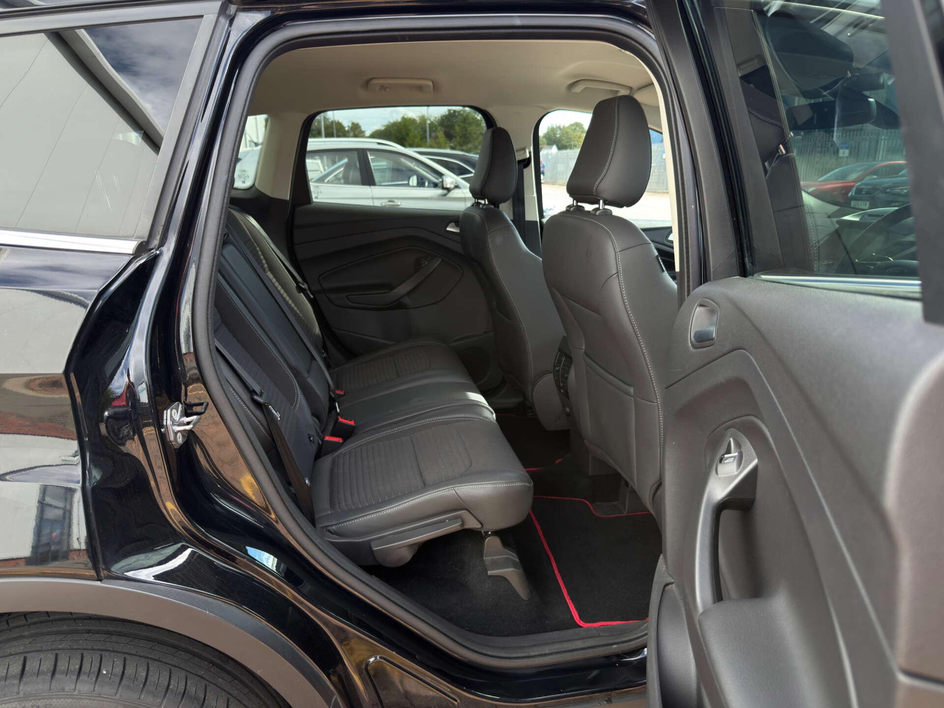 Ford Kuga view 28