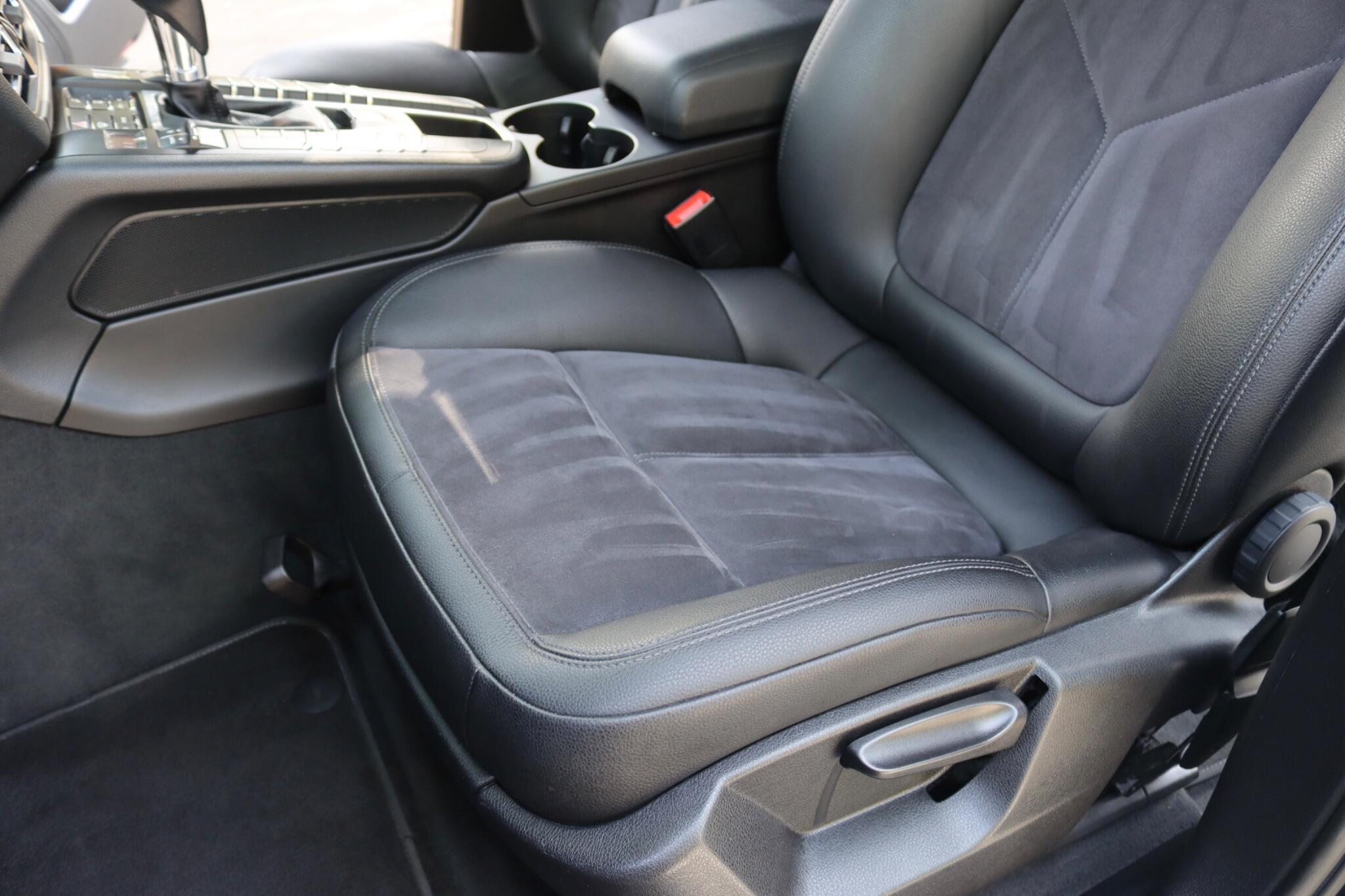 Porsche Macan view 55