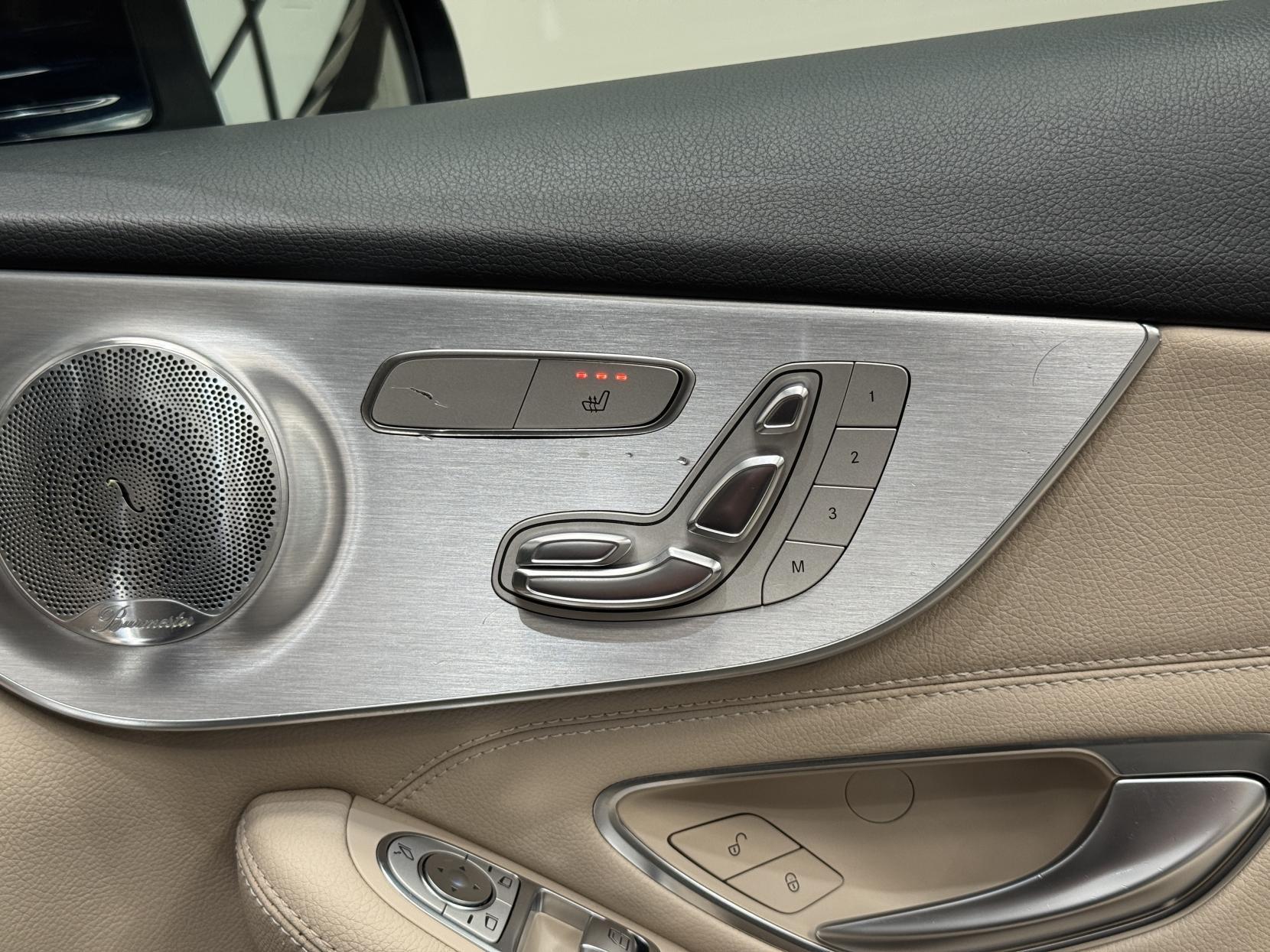 Mercedes-Benz C Class view 51