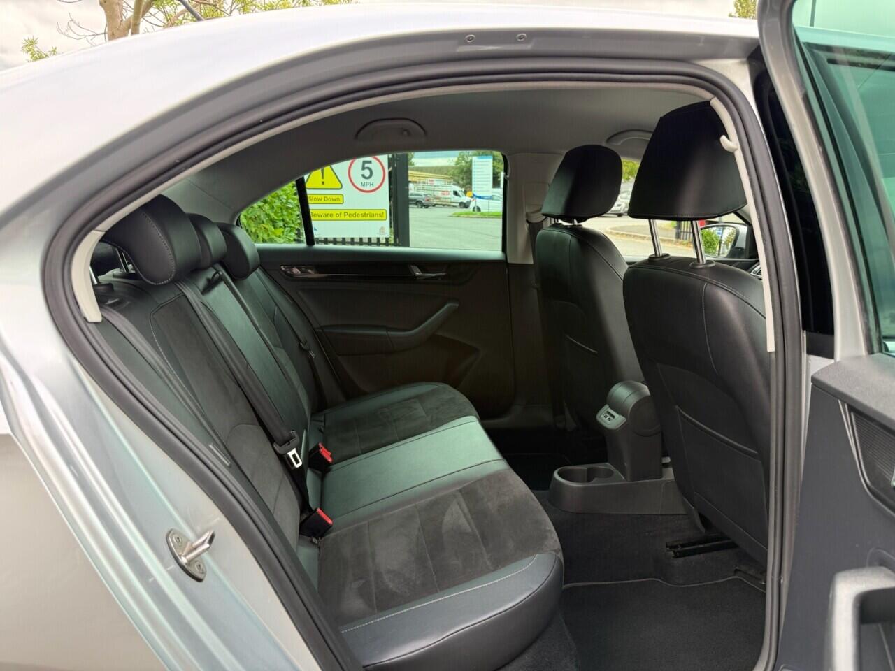 Seat Toledo view 26