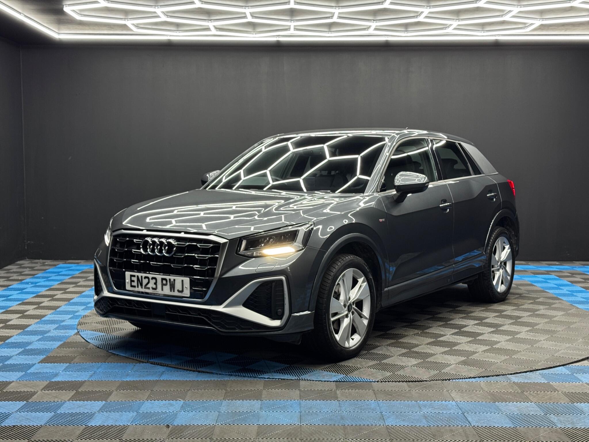 Audi Q2 view 3