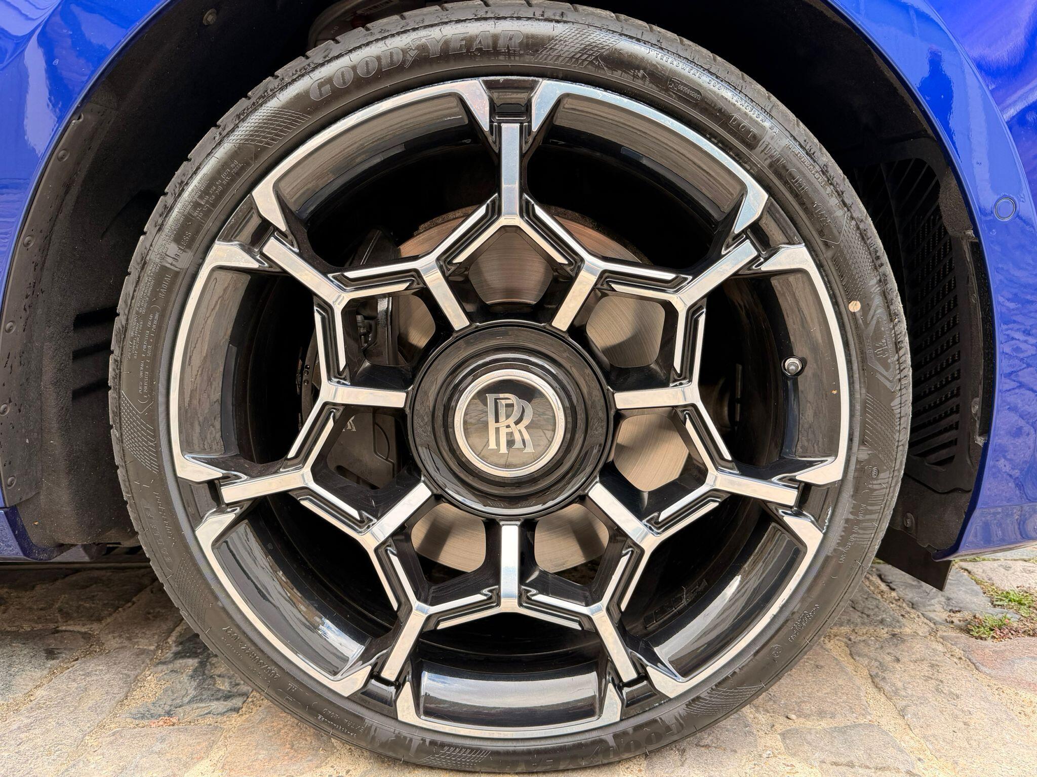 Rolls-Royce Ghost view 26