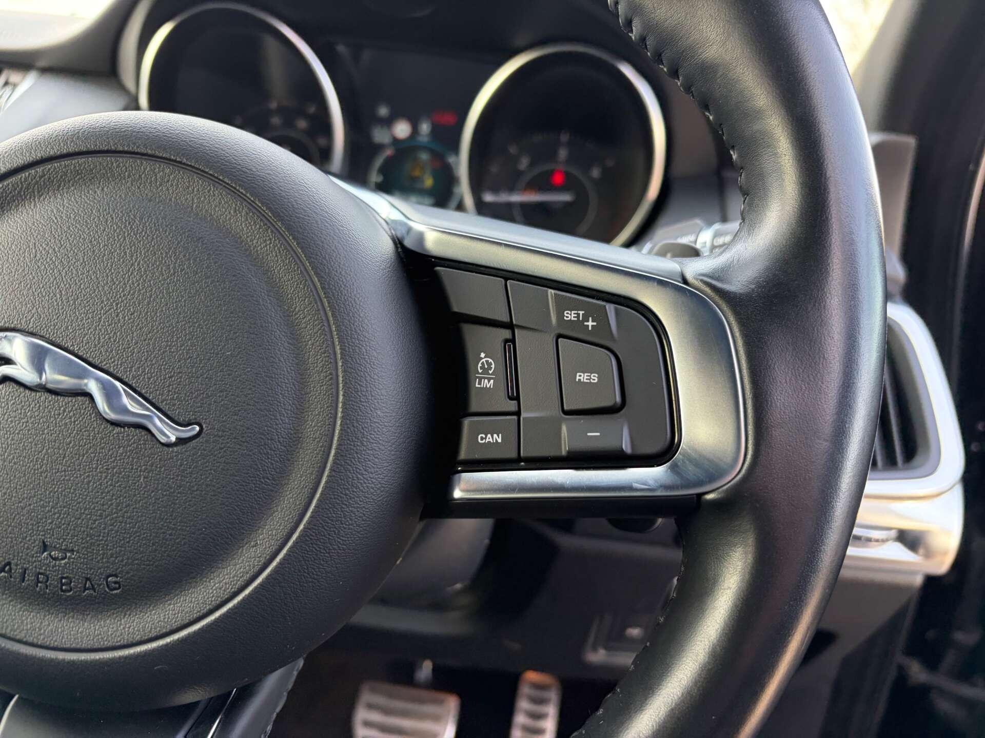 Jaguar E-Pace view 43