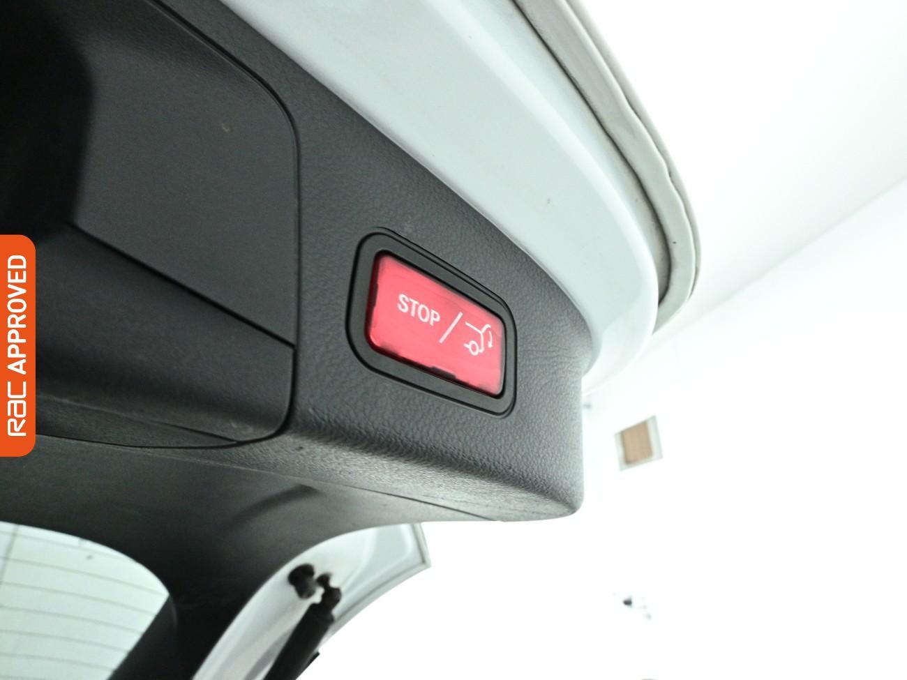 Mercedes-Benz Eqa view 17
