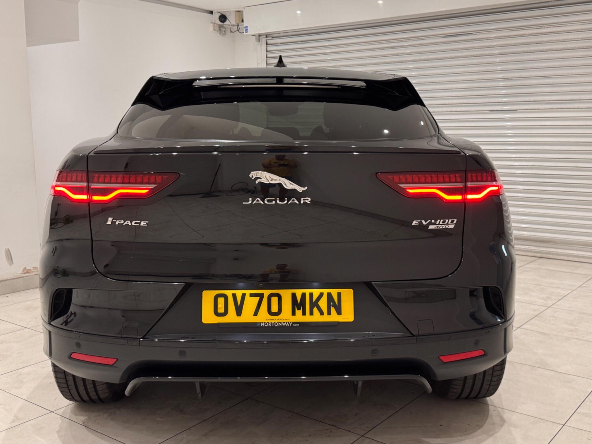Jaguar I-Pace view 8