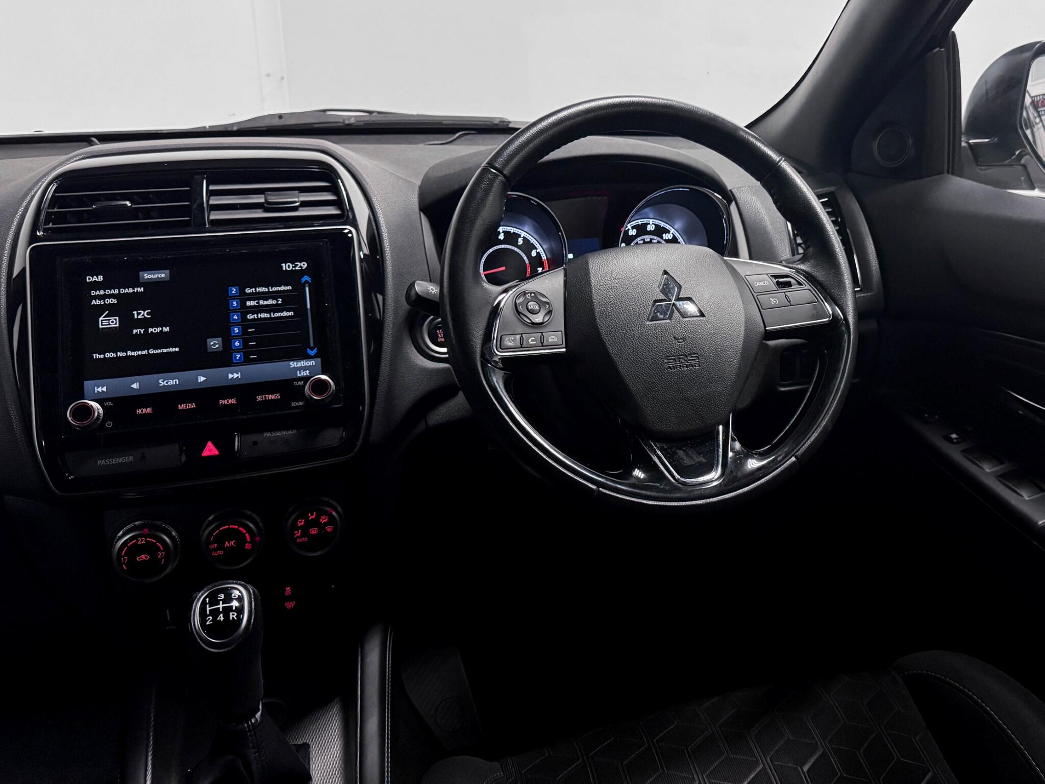Mitsubishi ASX view 13