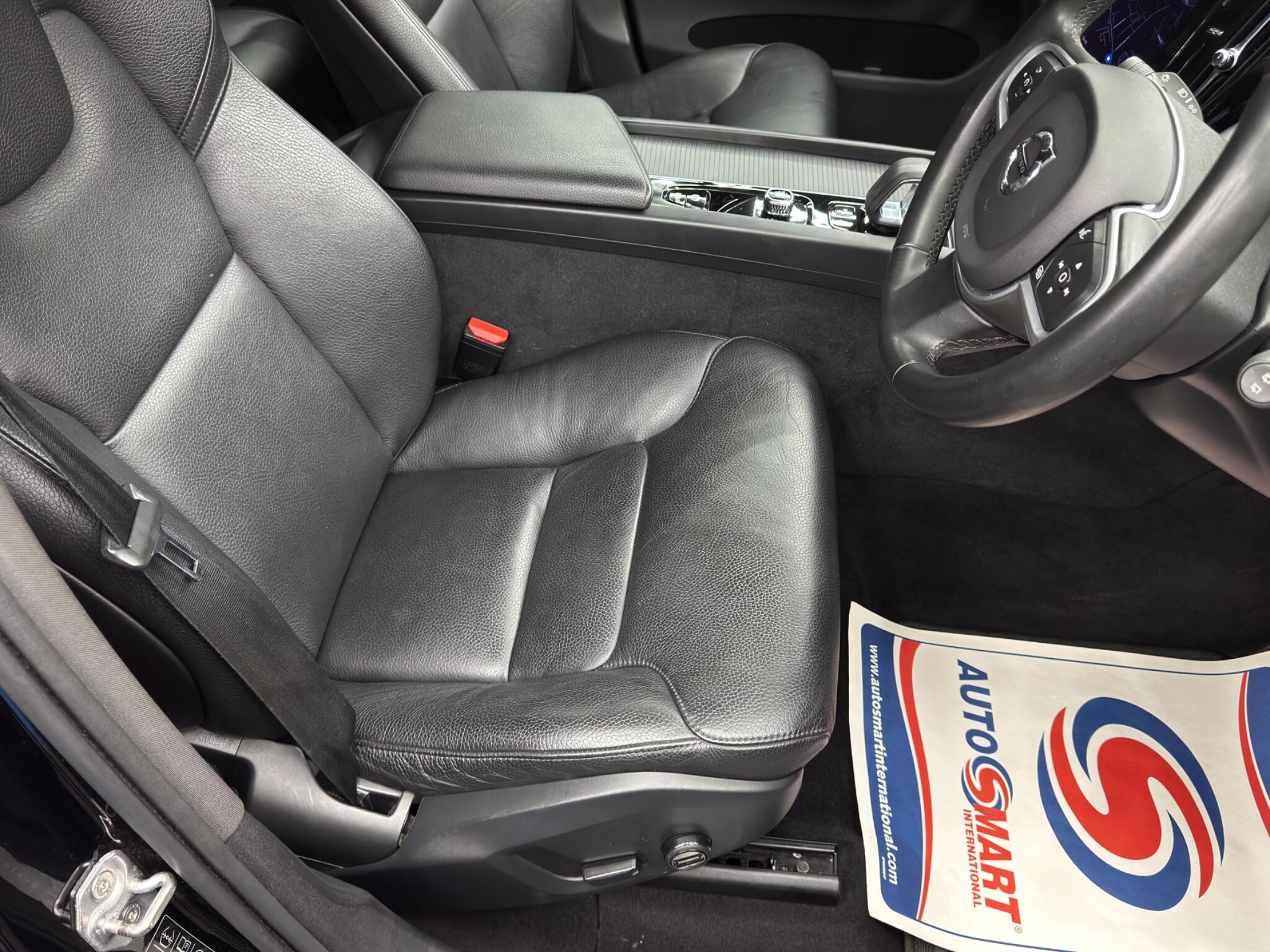 Volvo XC60 view 13