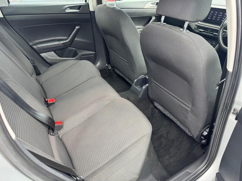 Volkswagen Polo view 13