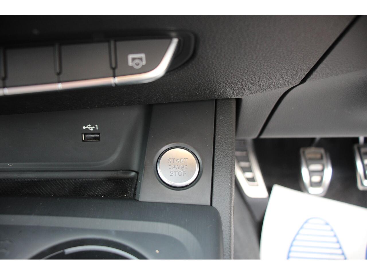 Audi A4 Avant view 27