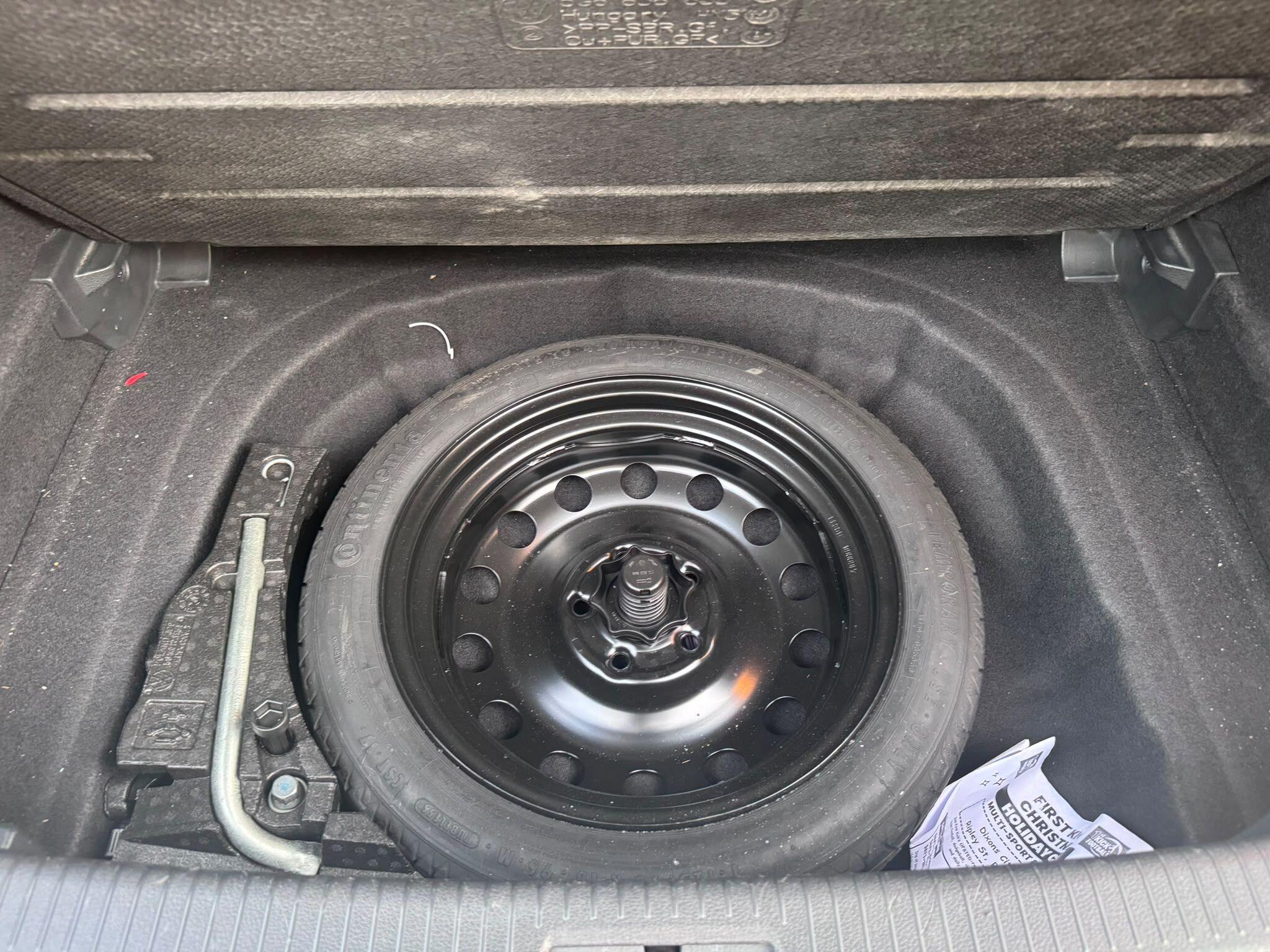 Volkswagen Golf view 32