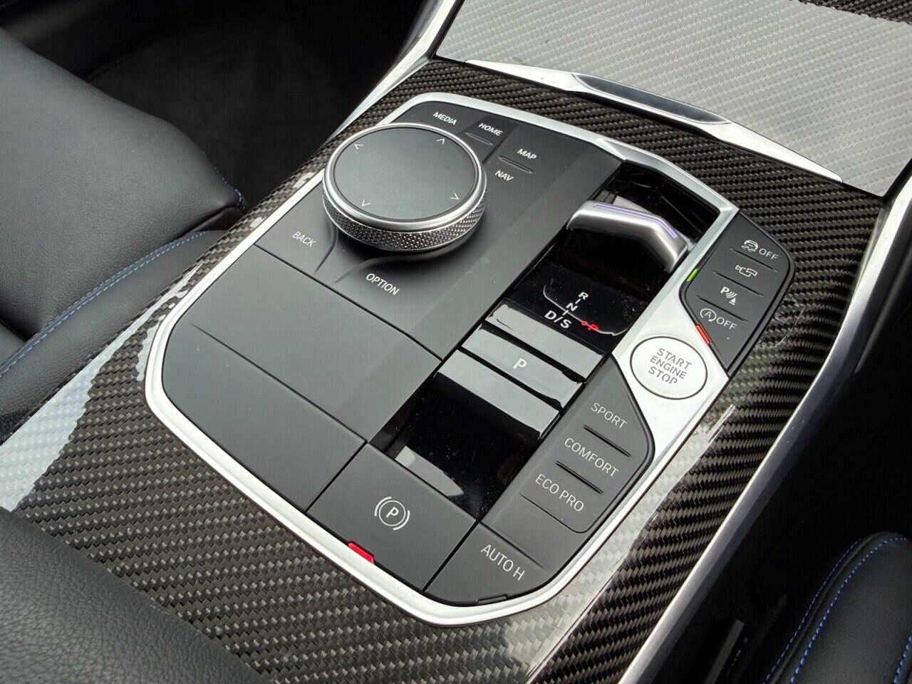 BMW 3 Series view 19