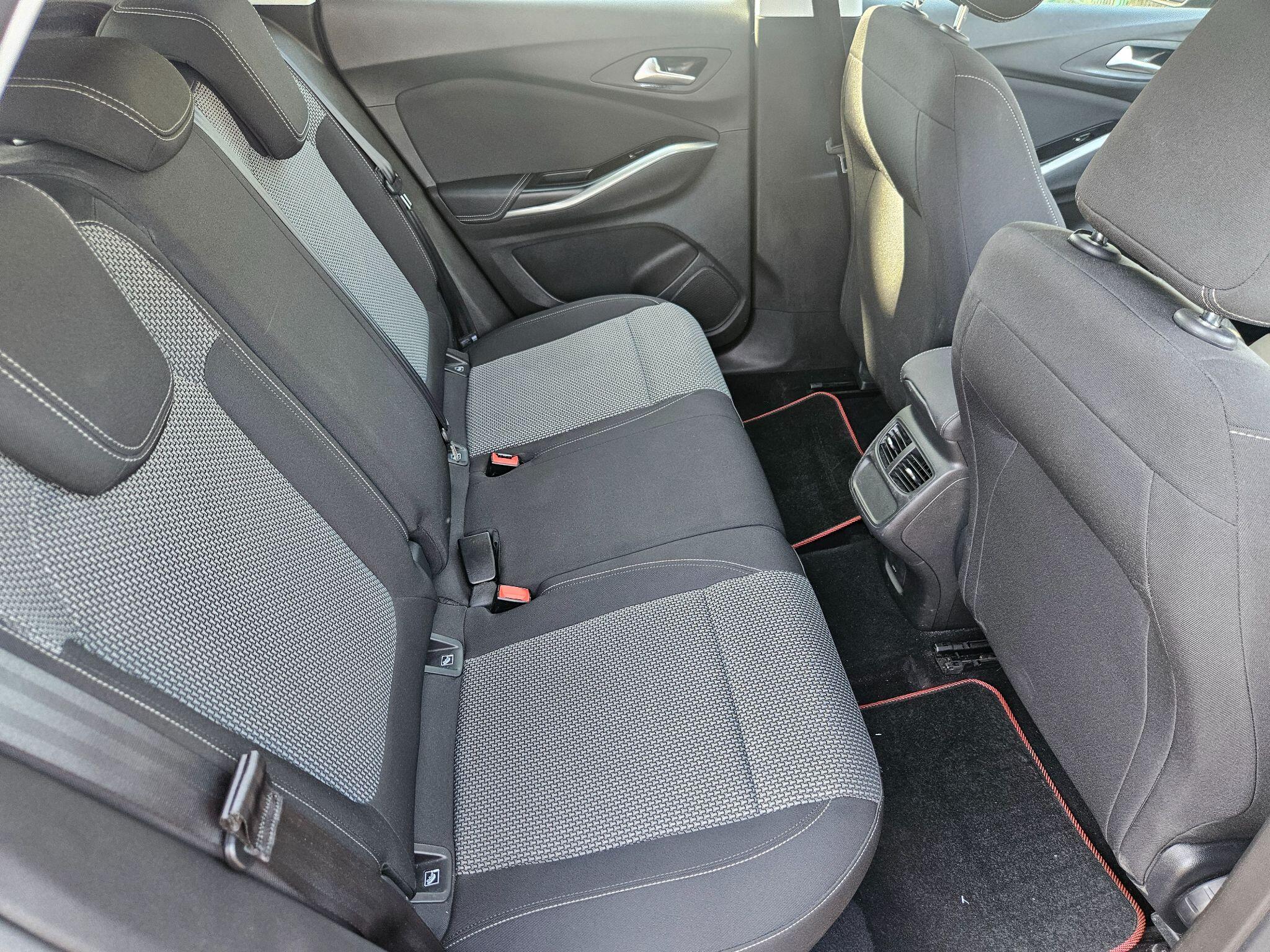 2019 Vauxhall Grandland X image 39