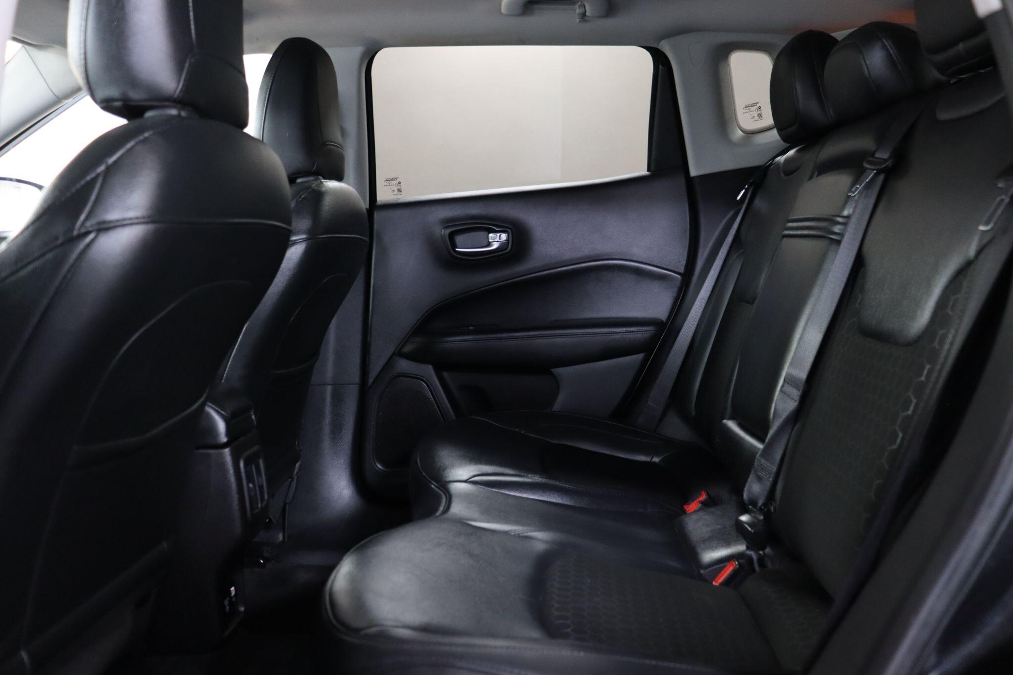Jeep Compass view 41