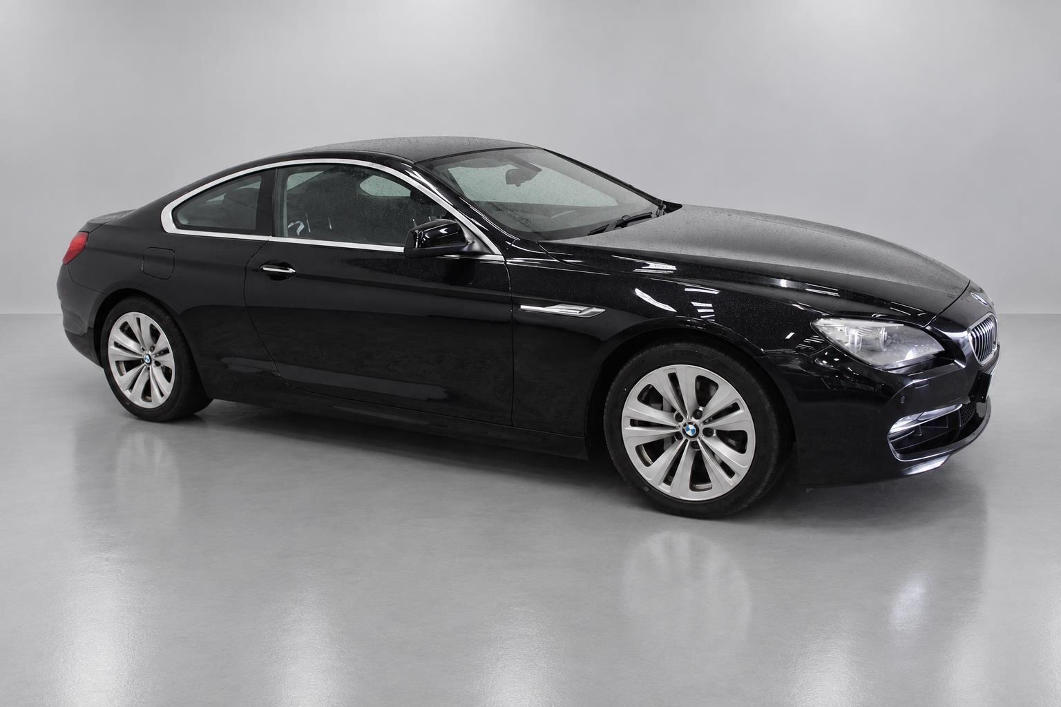 BMW 6 Series view 4