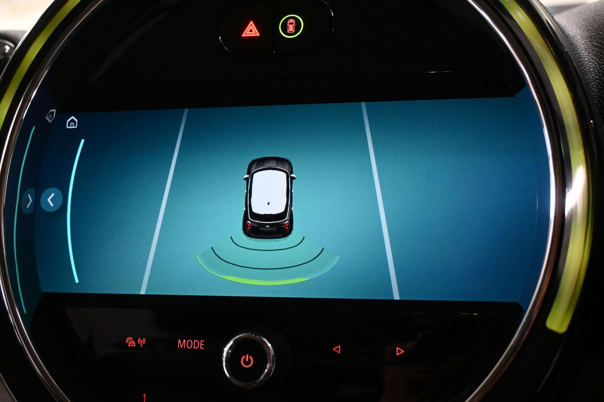 Mini Countryman view 29