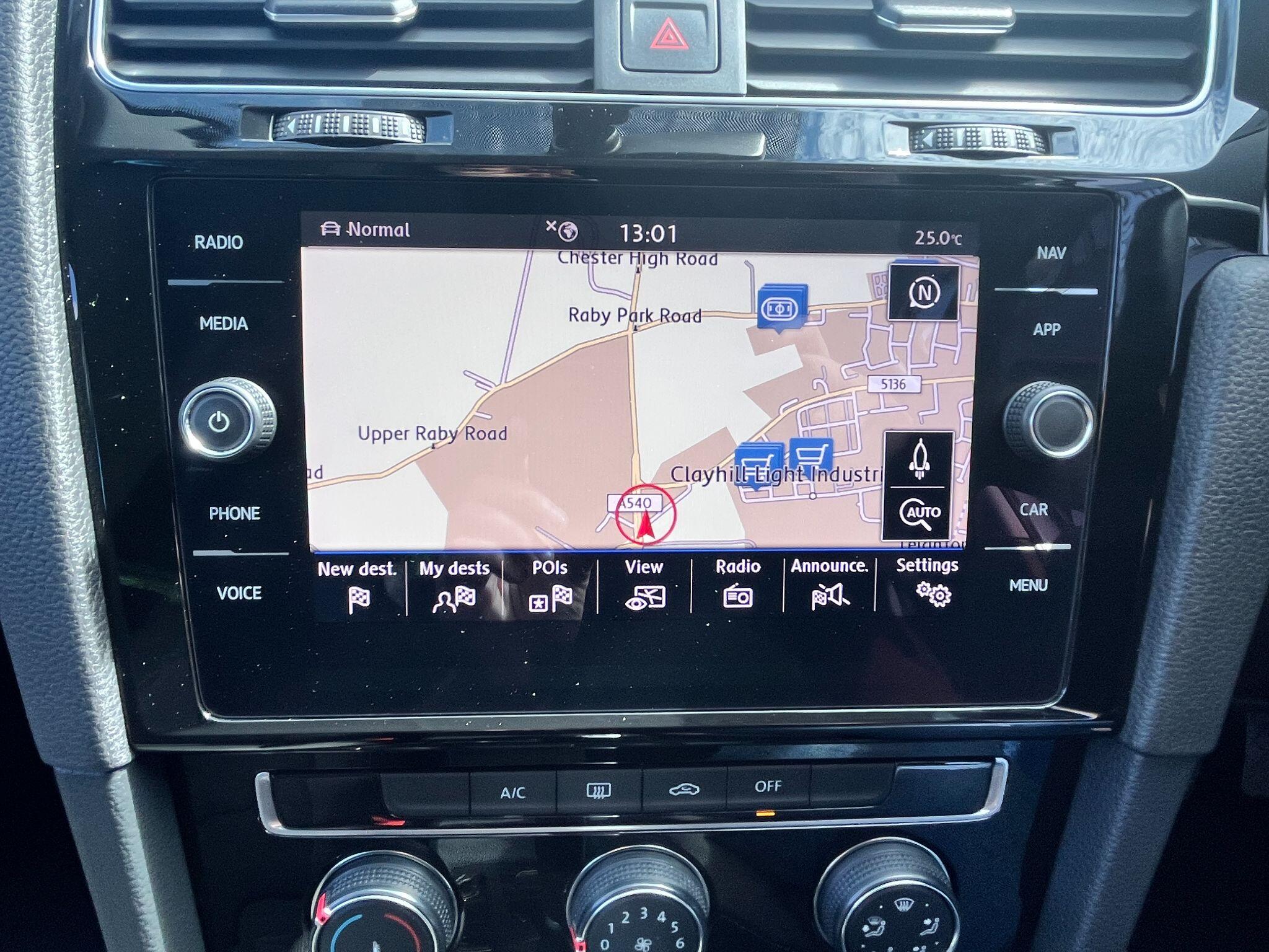 Volkswagen Golf view 18