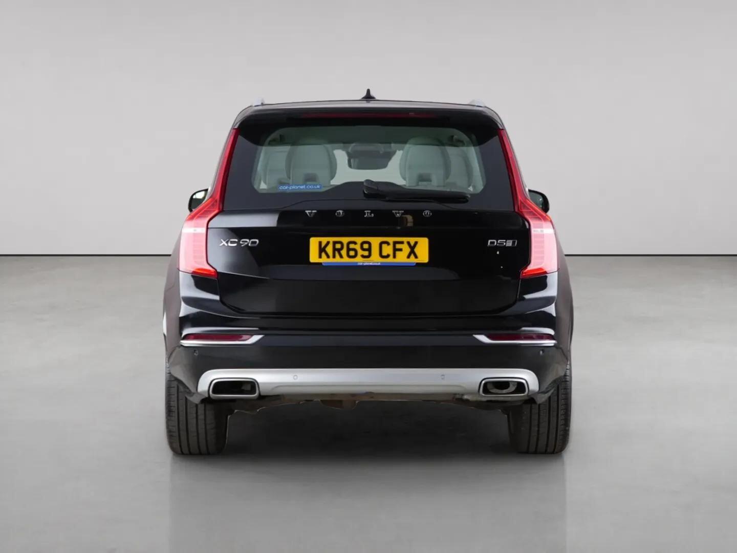Volvo XC90 view 7