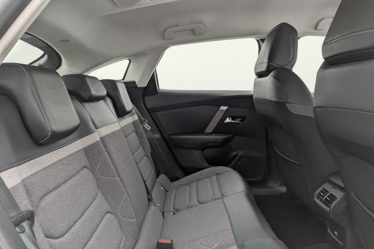 Citroen C4 view 17
