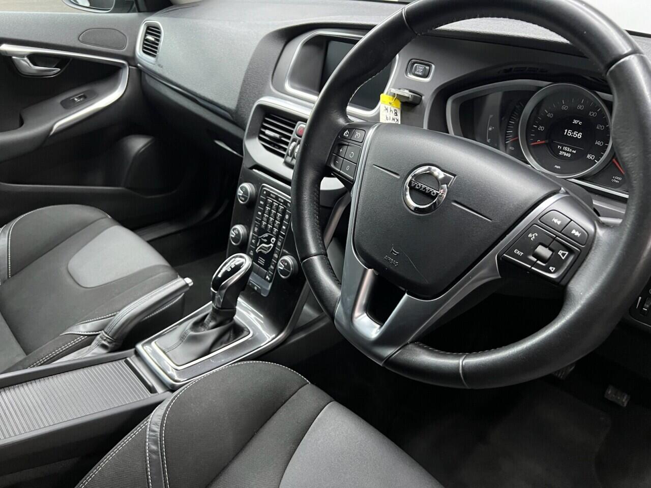 Volvo V40 view 39