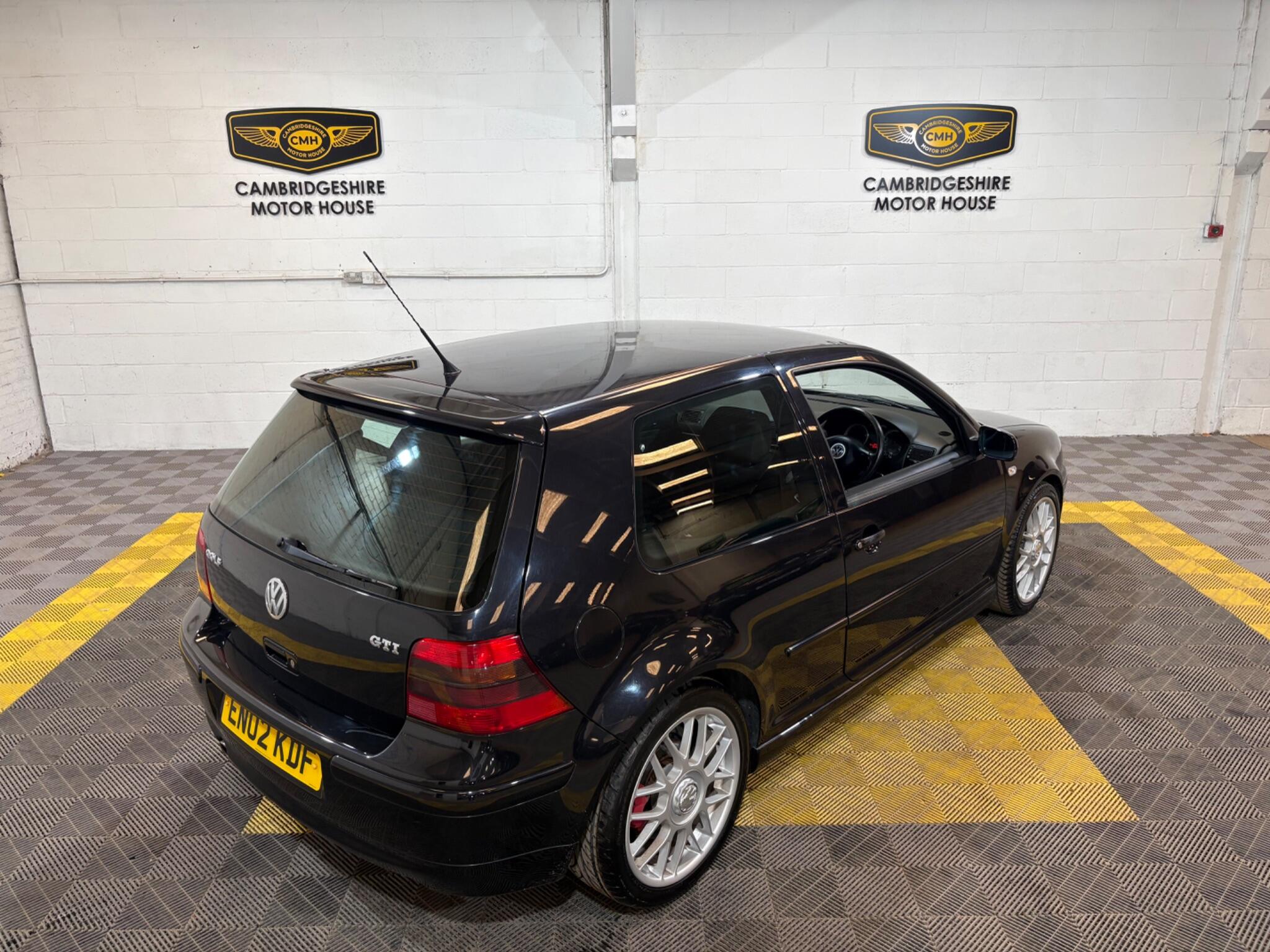 Volkswagen Golf view 16