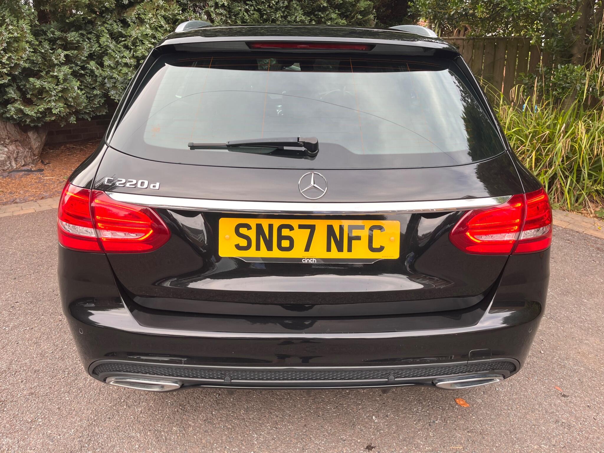 Mercedes-Benz C-Class view 13