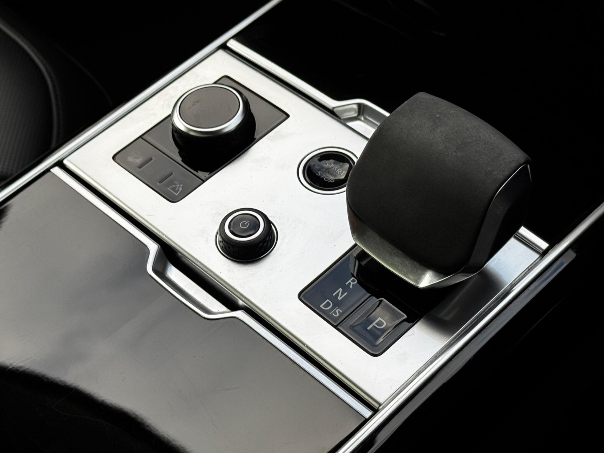 Land Rover Range Rover view 23