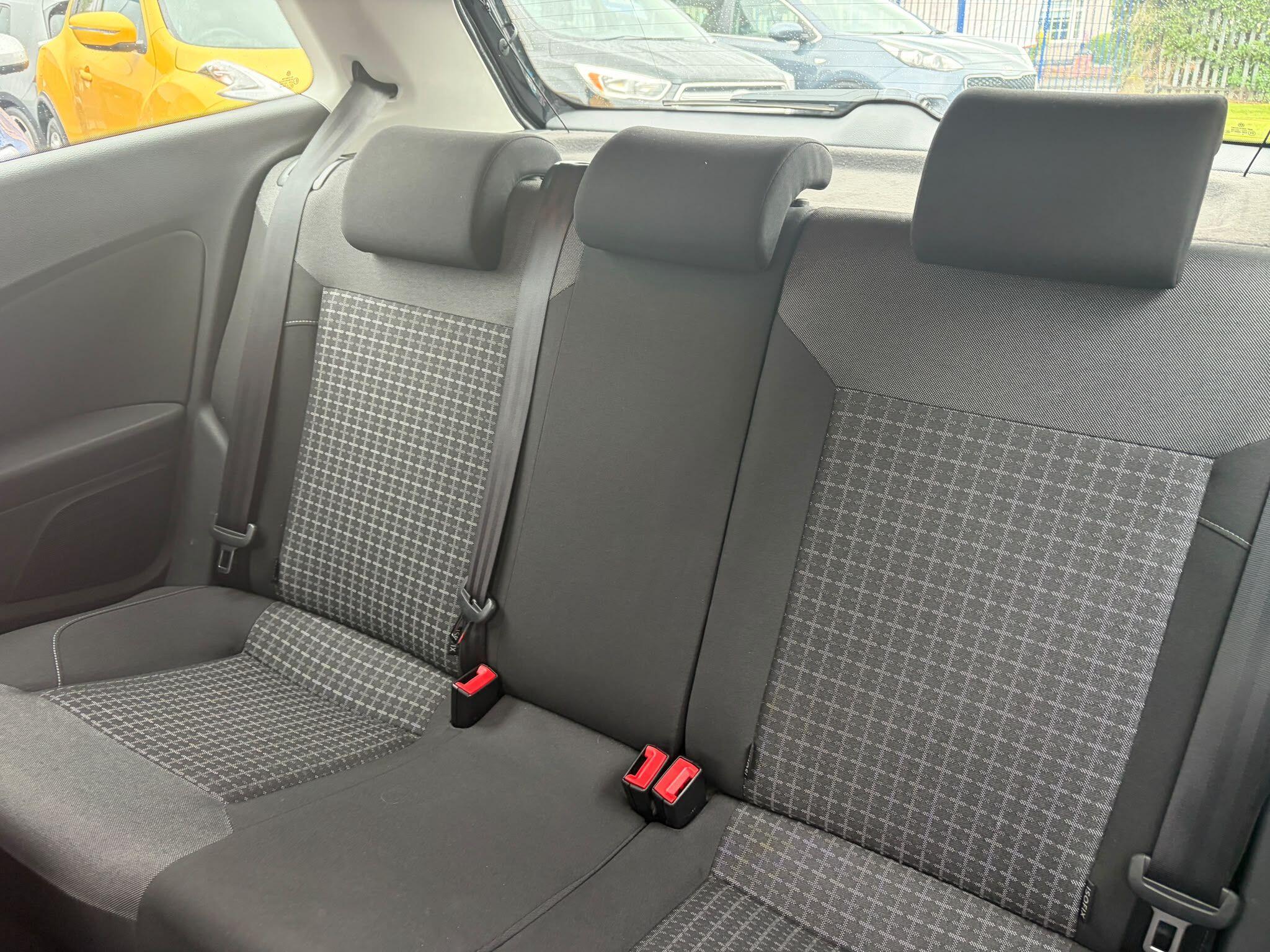 Volkswagen Polo view 12