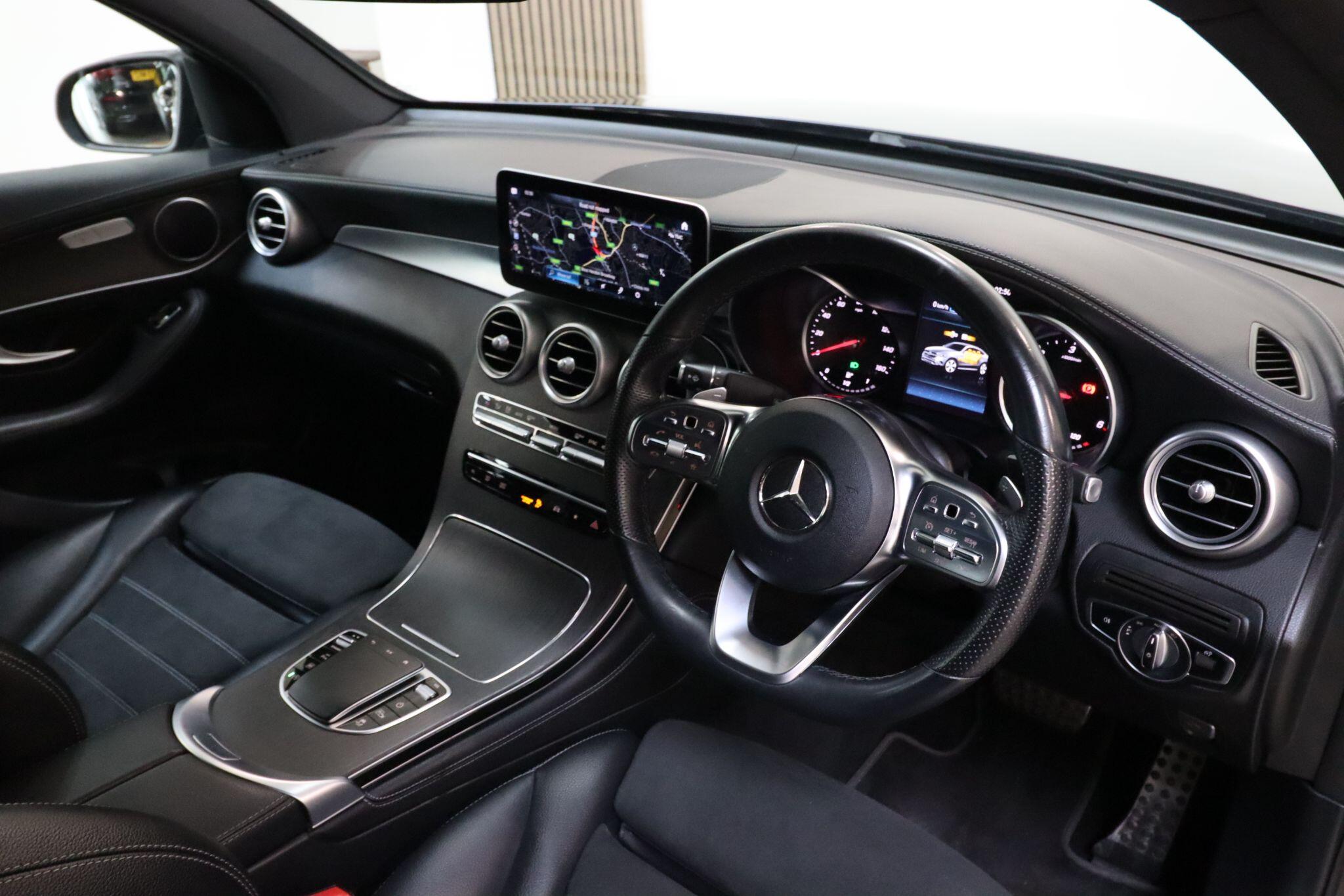Mercedes-Benz GLC view 15