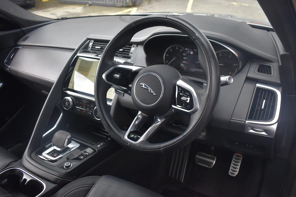 Jaguar E-Pace view 10