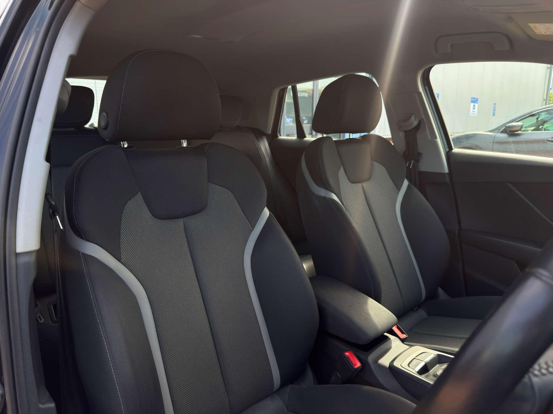 Audi Q2 view 23