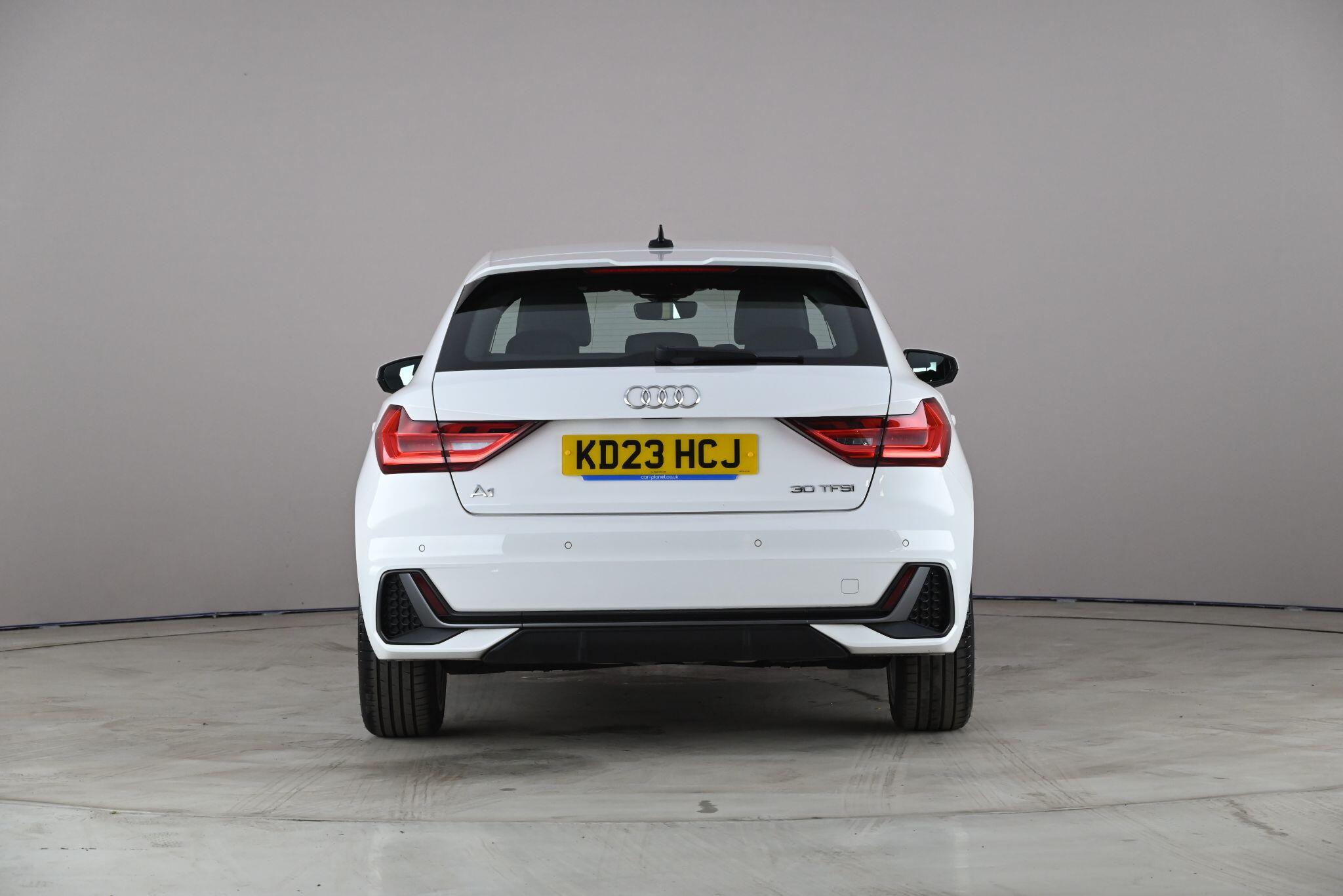 Audi A1 view 9