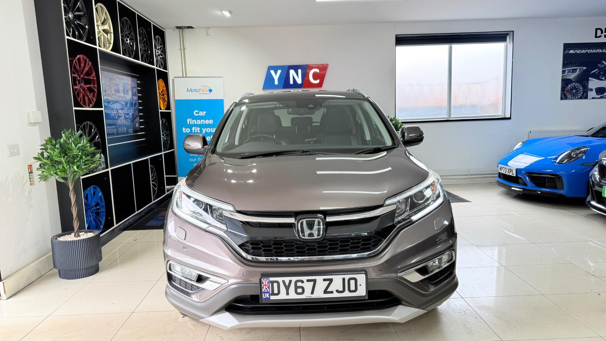 Honda CR-V view 45