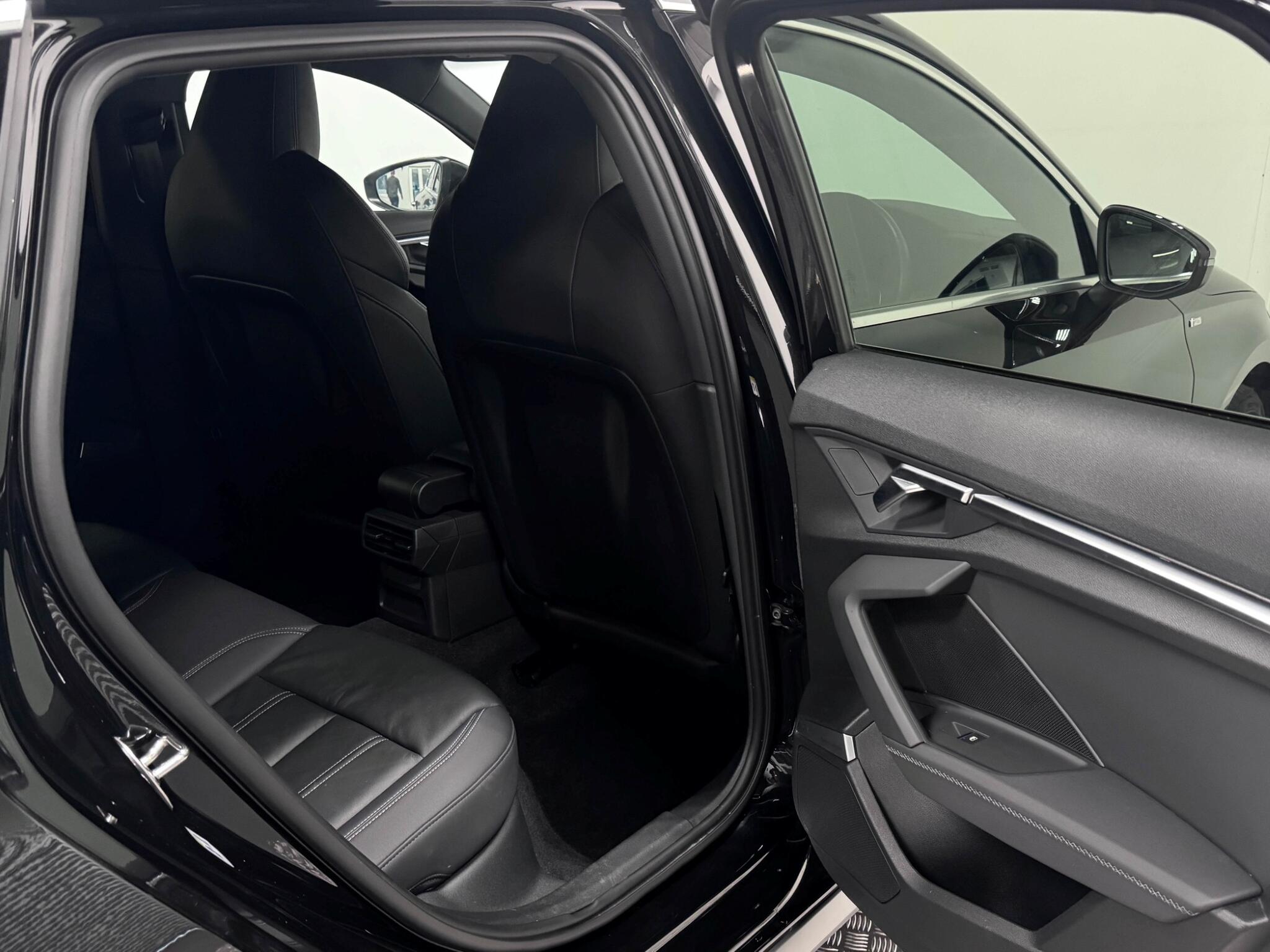 Audi A3 view 8