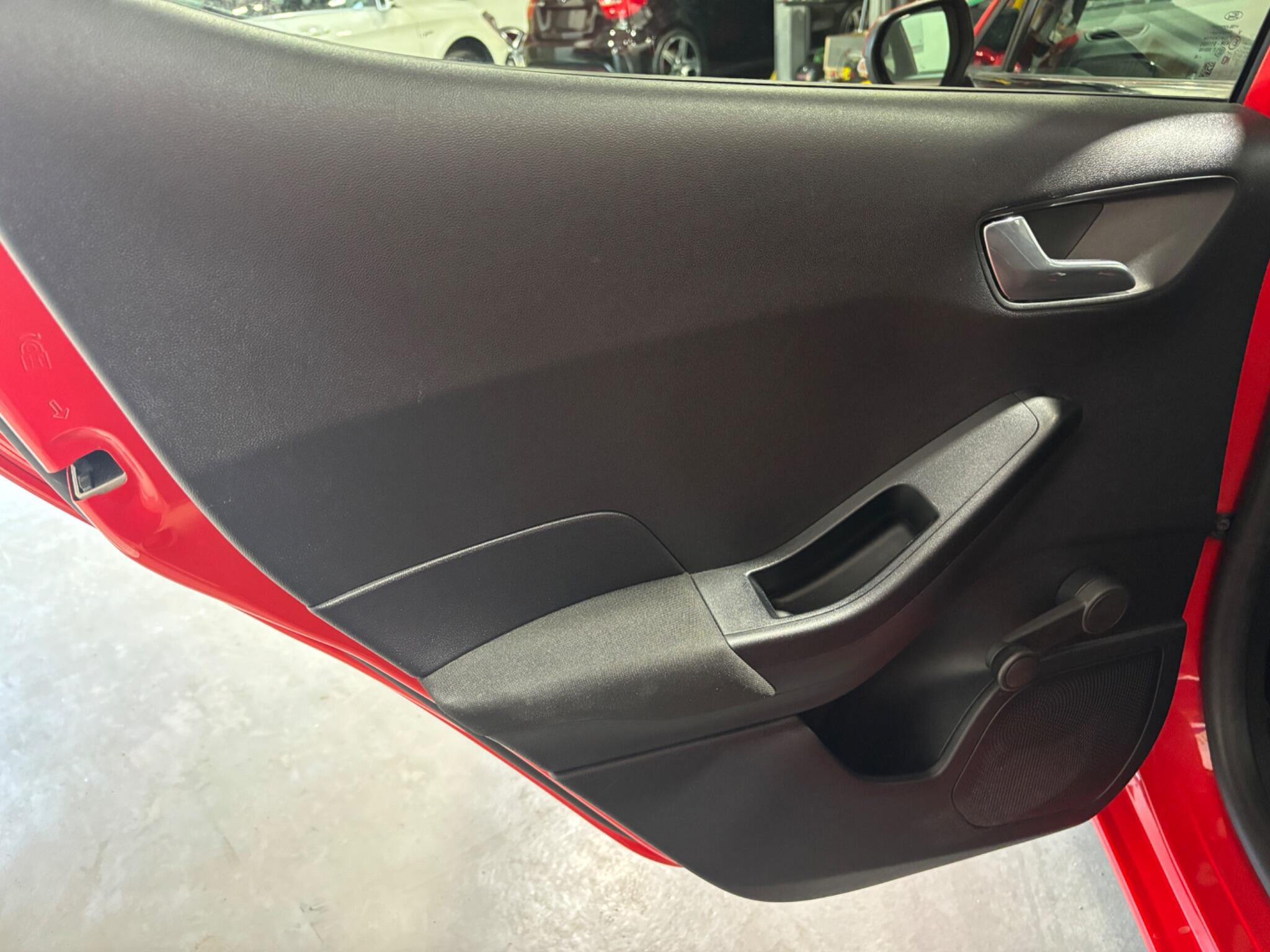 Ford Fiesta view 12