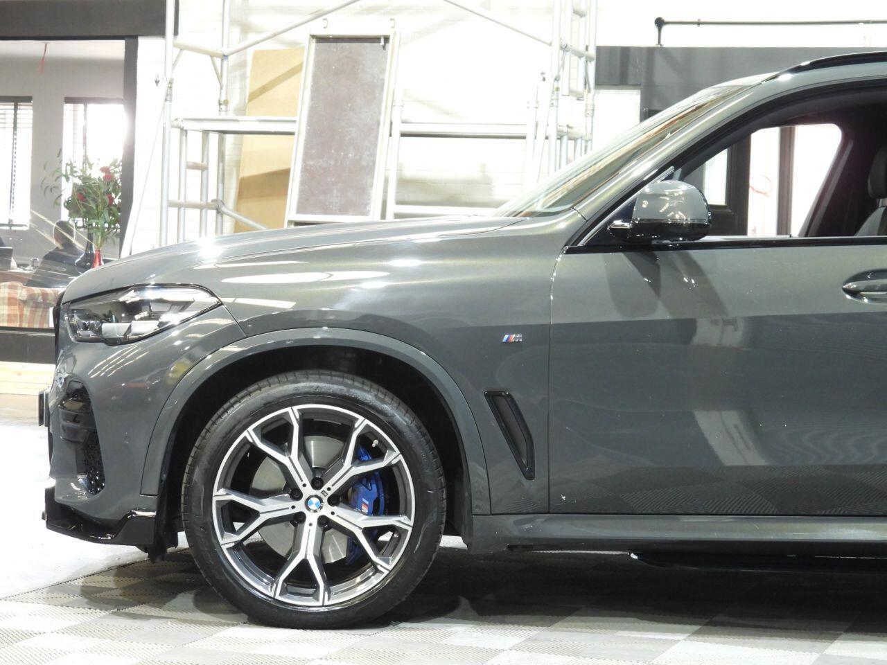BMW X5 view 35