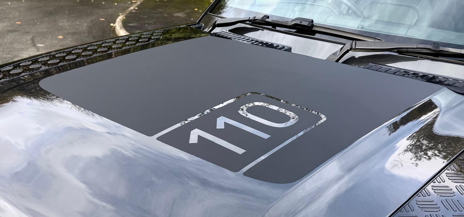 Land Rover Defender view 15