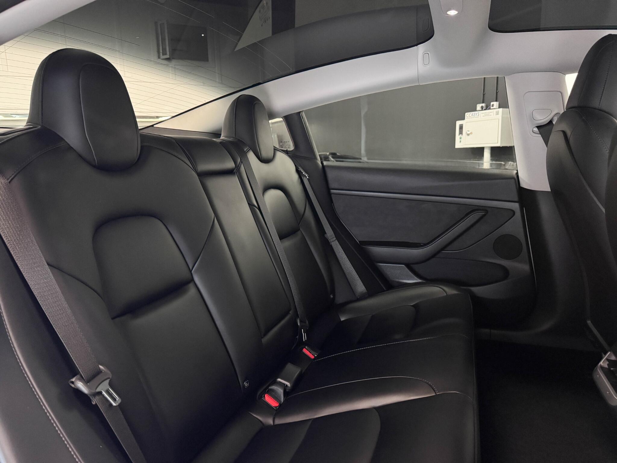Tesla Model 3 view 21